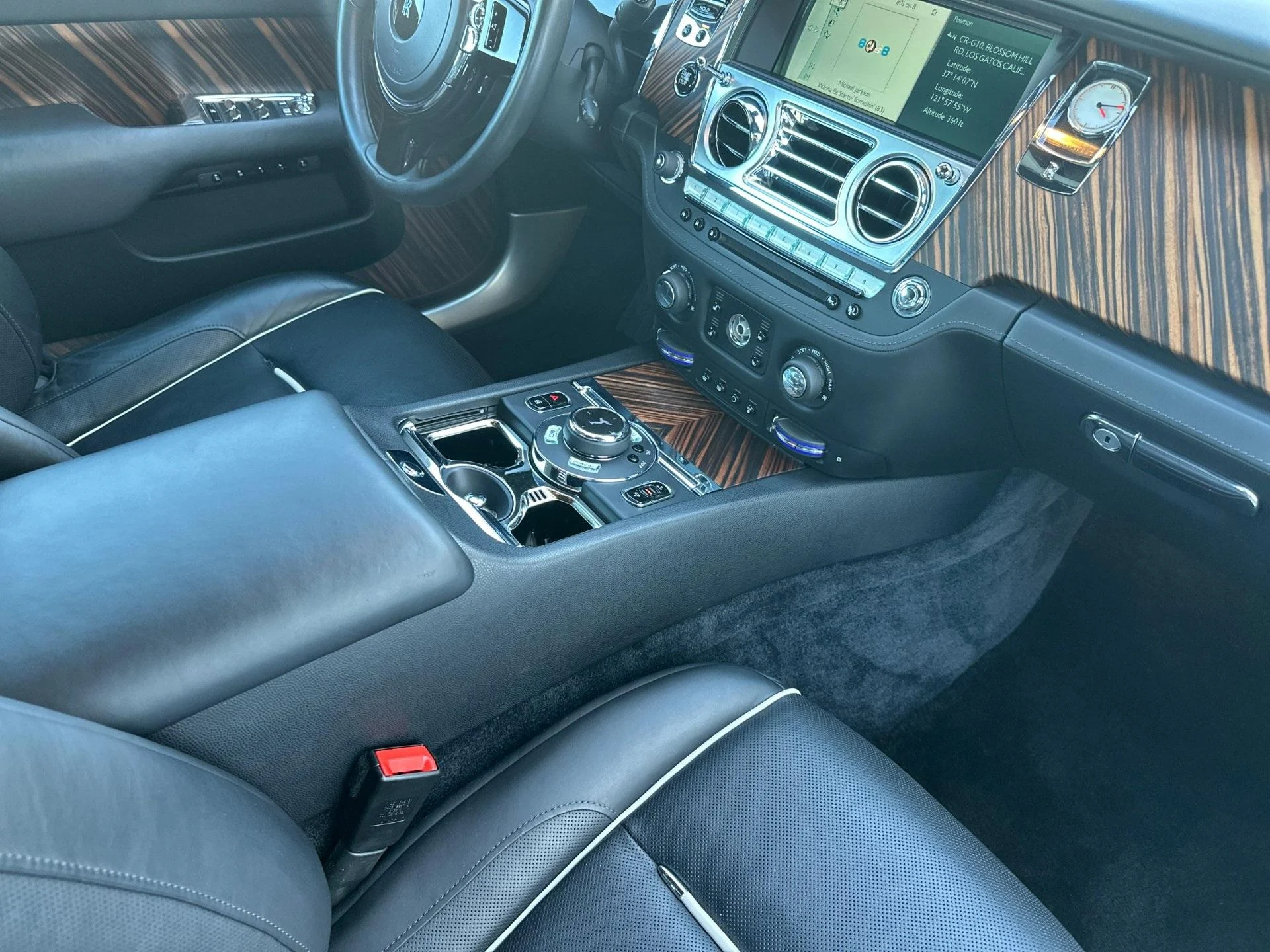 mph014_5932892_Used_2016_Rolls_Royce_Wraith_1760001151_10ef49e618