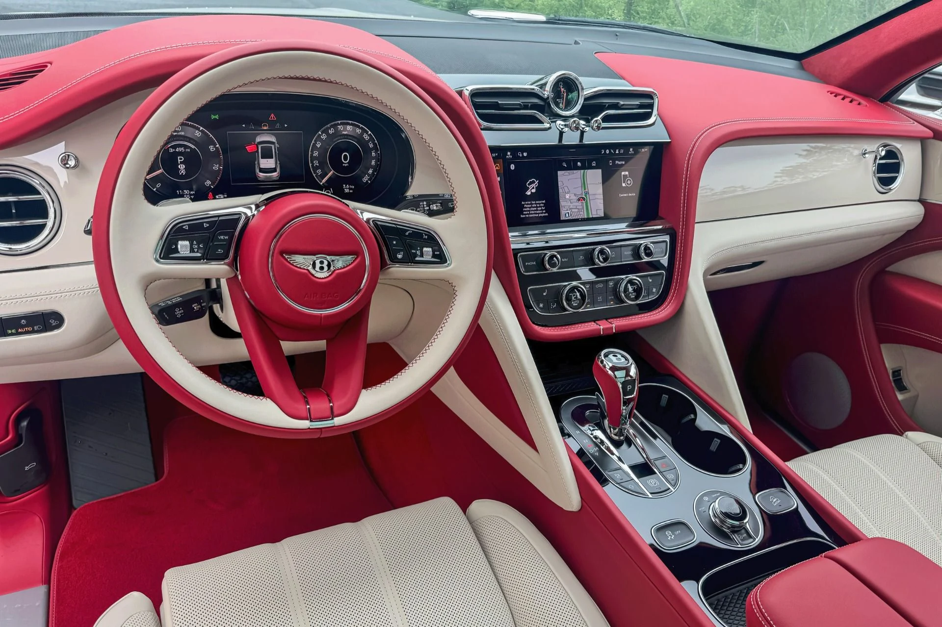 mph014_593929861_Used_2025_Bentley_Bentayga_V8_1748255294_67898ce395