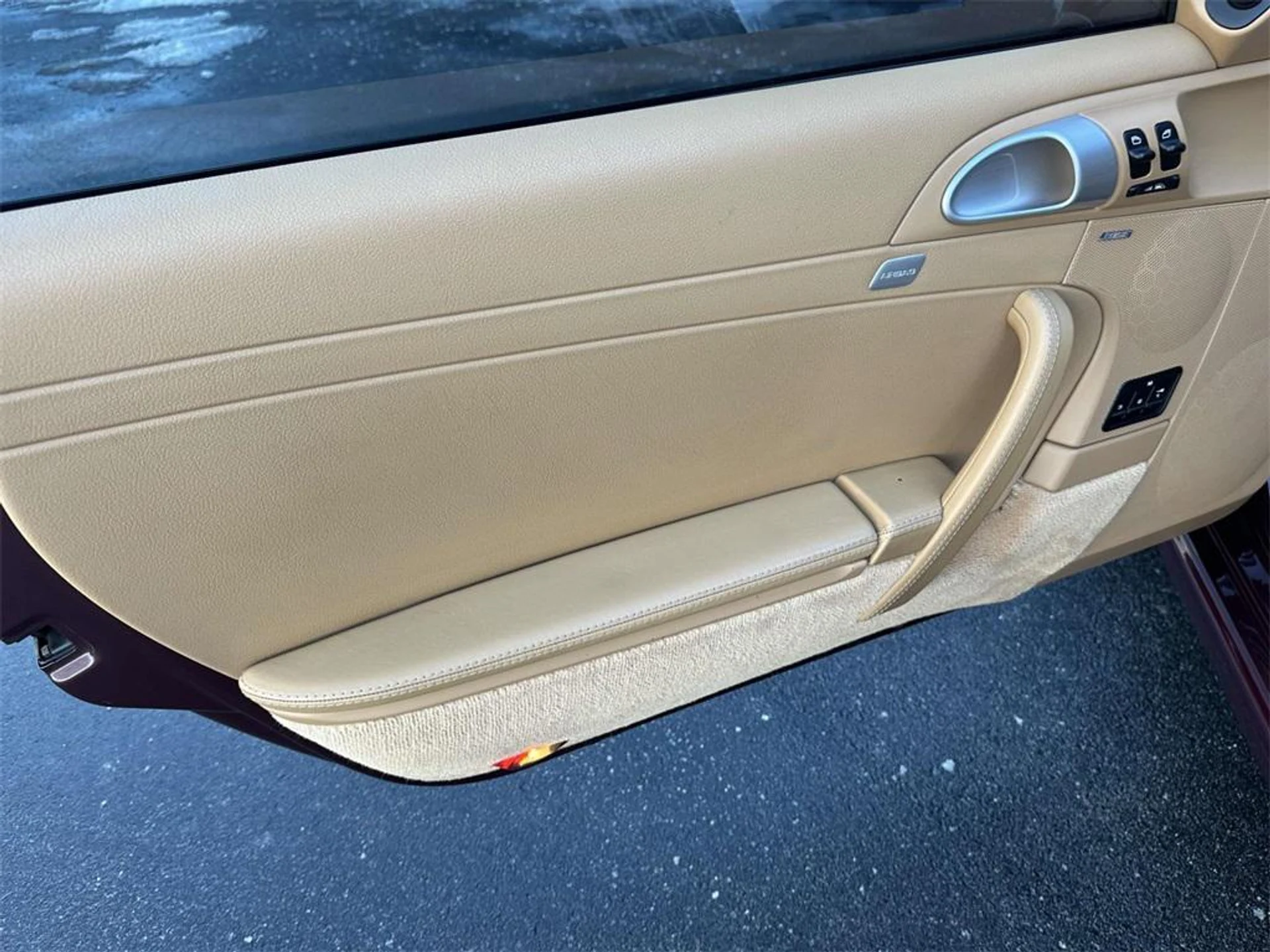 mph014_594246603_O0_Ag_WHCG_41_Dj_Pv5uy_C_Qgfjv2_Dm0_4cbbac6c34