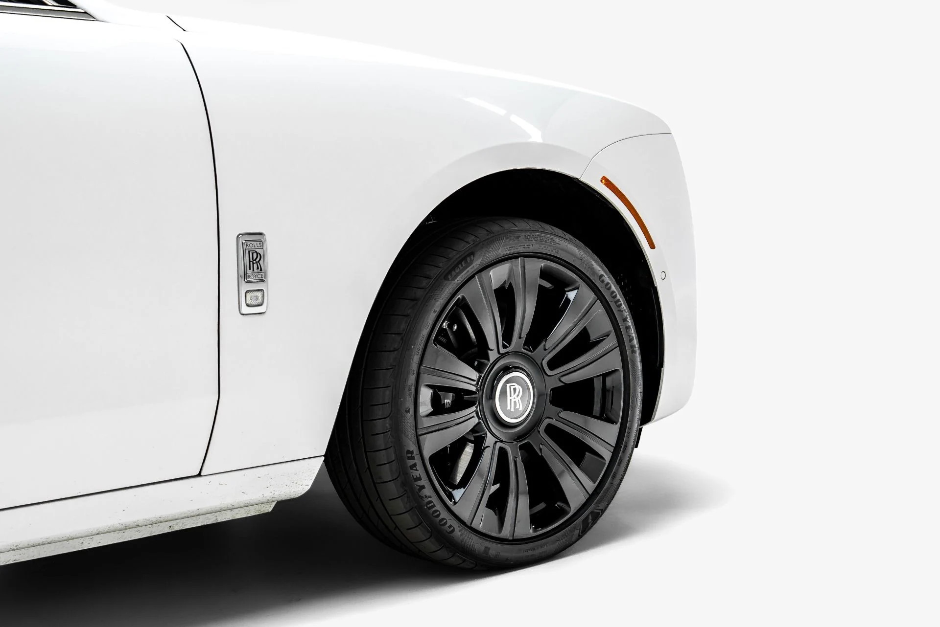 mph014_594395889_Used_2022_Rolls_Royce_Ghost_1784162755_ae63ef7f4b
