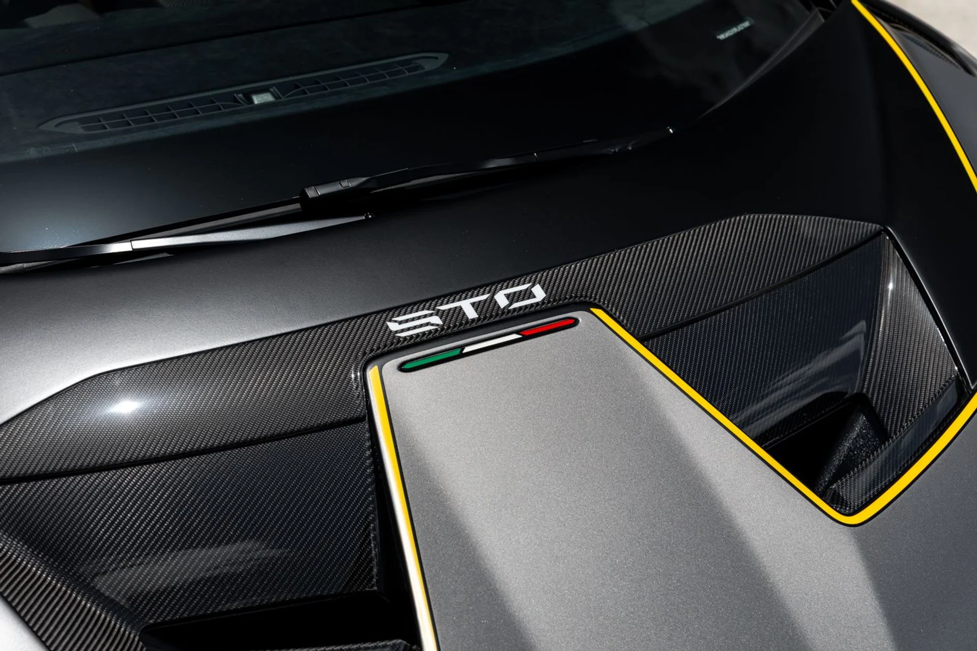 mph014_597885563_524_p15_l_f1f8e8b4b3