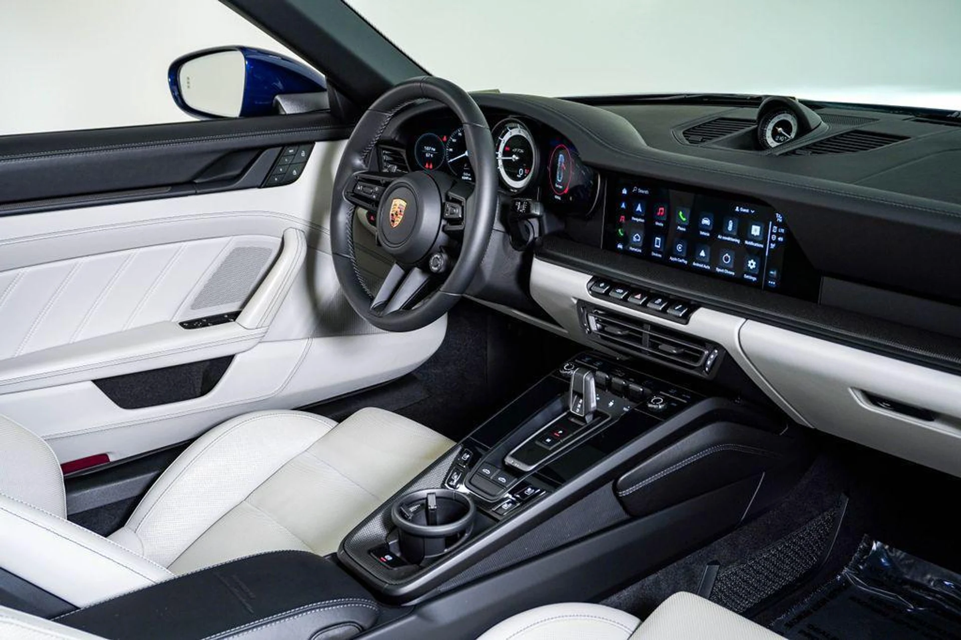 mph014_597976627_Z6_IM_Iax_KQ_Wv_C_Bn_R_Sbr_Y_Omxbnkt4_13f20d2d9b