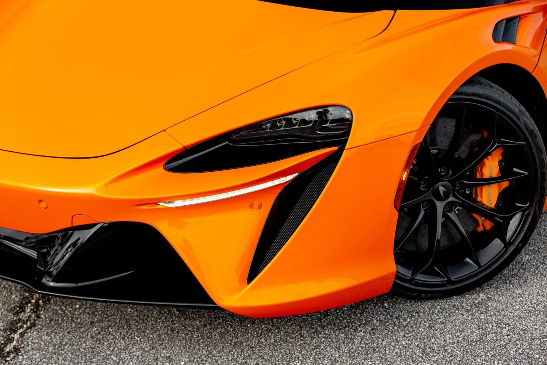 mph014_600707329_457_p15_l_c735b1acd1