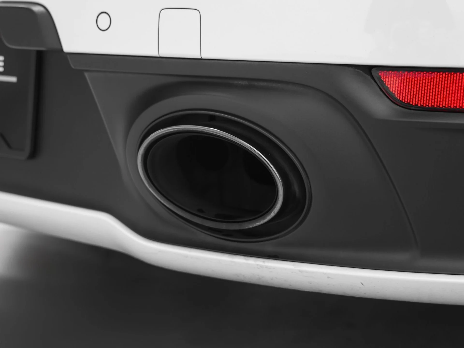 mph014_607216017_15_e860ca52a9