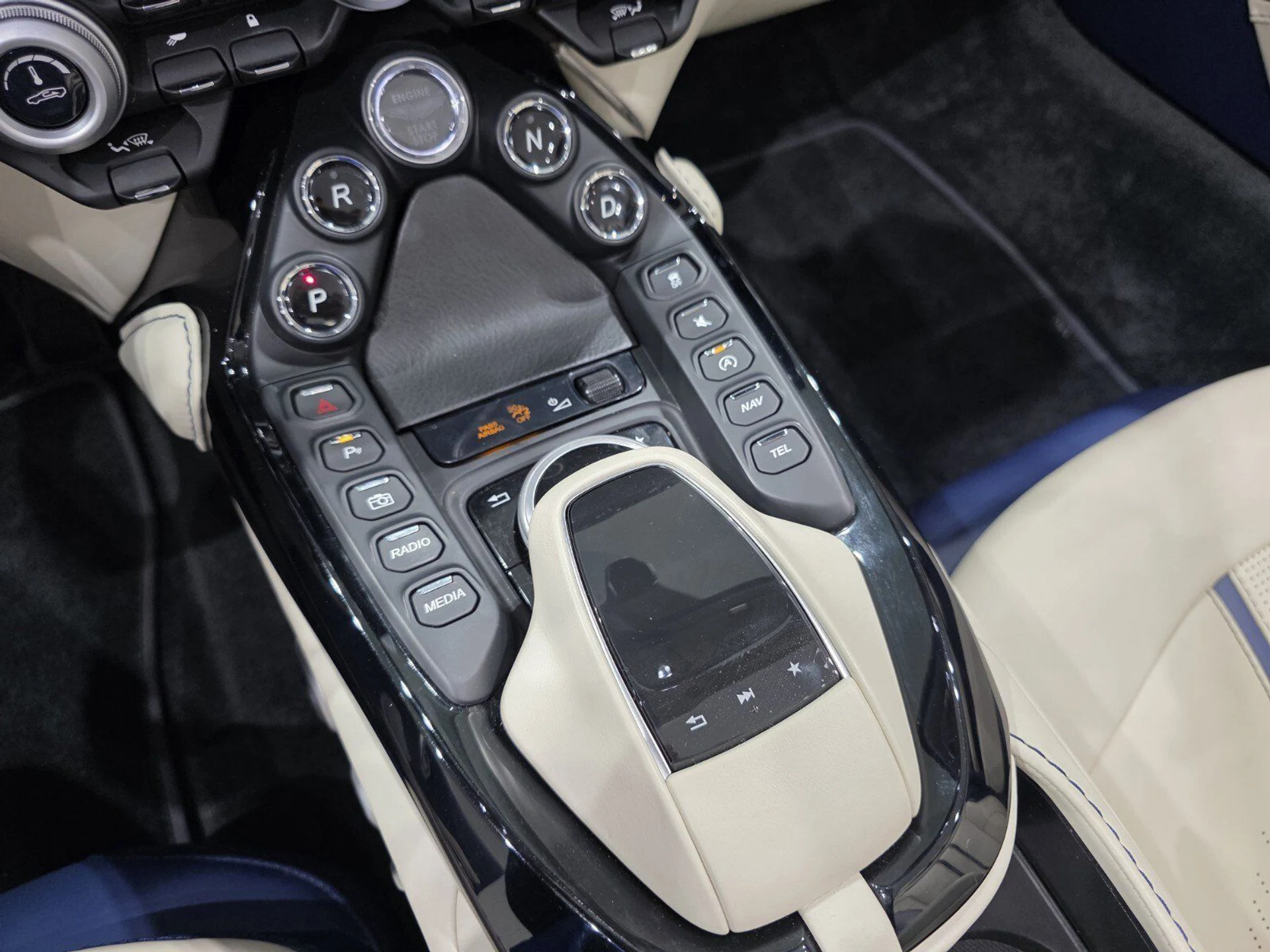 mph014_607939942_c7bd2d0ad9453322ab590d67e33b6131_5855efea4b