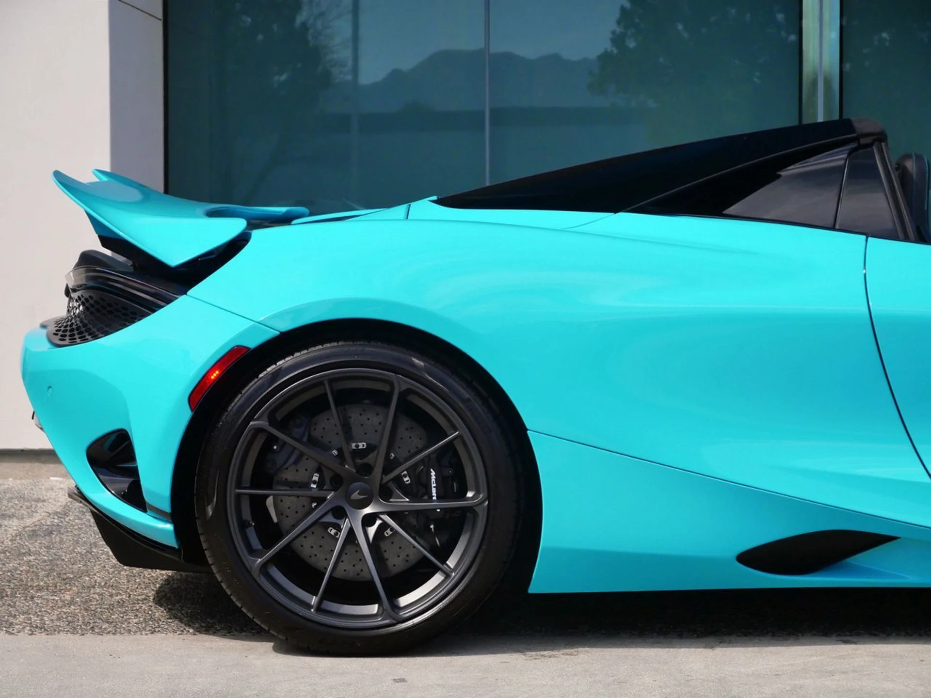 mph014_610076891_40828849b152c1c58e65649bc81203d1x_7a38750622