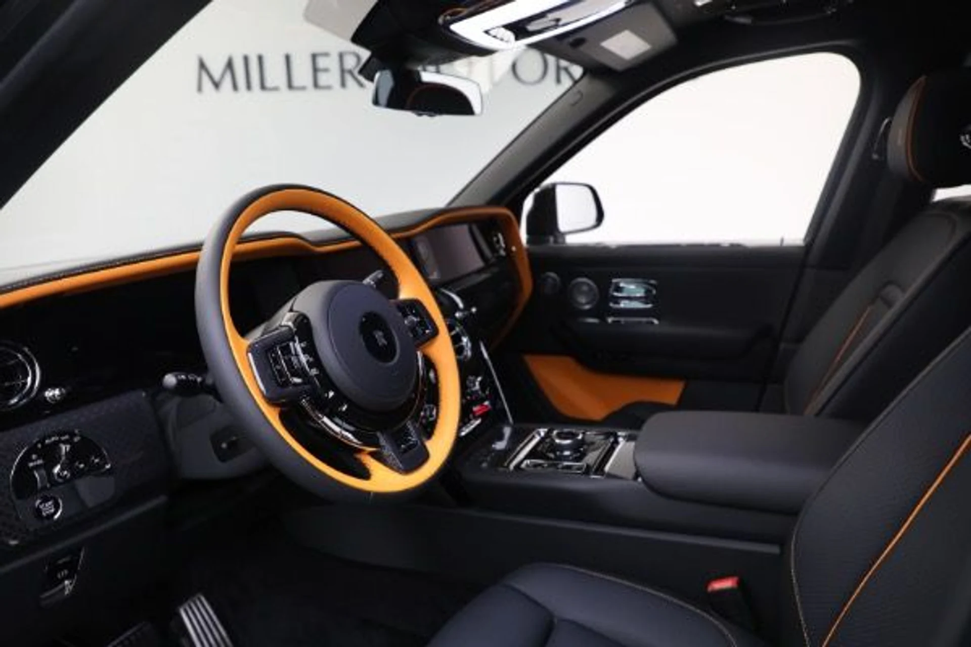 mph014_610525643_New_2026_Rolls_Royce_Black_Badge_Cullinan_2a6ed7d730