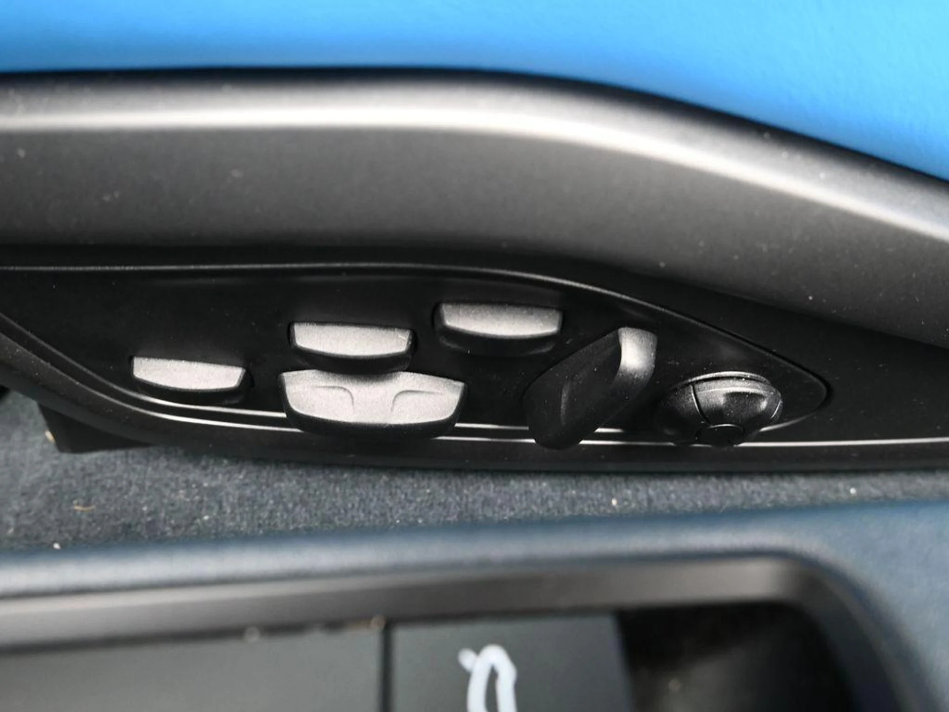 mph014_610894152_0_WVP_Fx_H8_Ji_Vssc2_W40_V7_U_Kp6_Ve_A_1e8a6ab27f