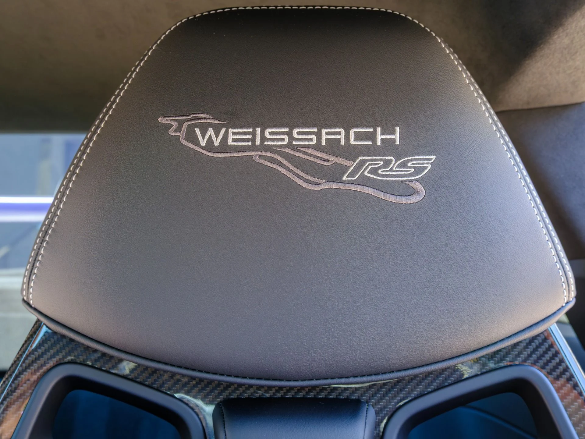 mph014_614272409_Used_2024_Porsche_911_GT_3_RS_1771891928_6c2e7ff993