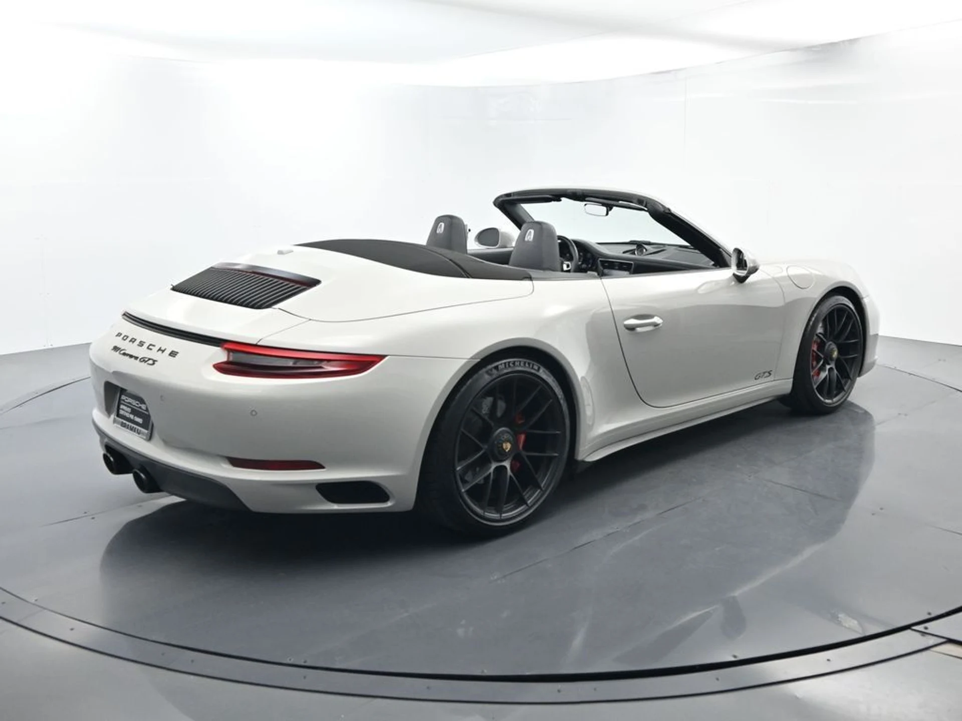 mph014_616183577_5006505c7be05534db88854d680a6115_9ba1501ce0