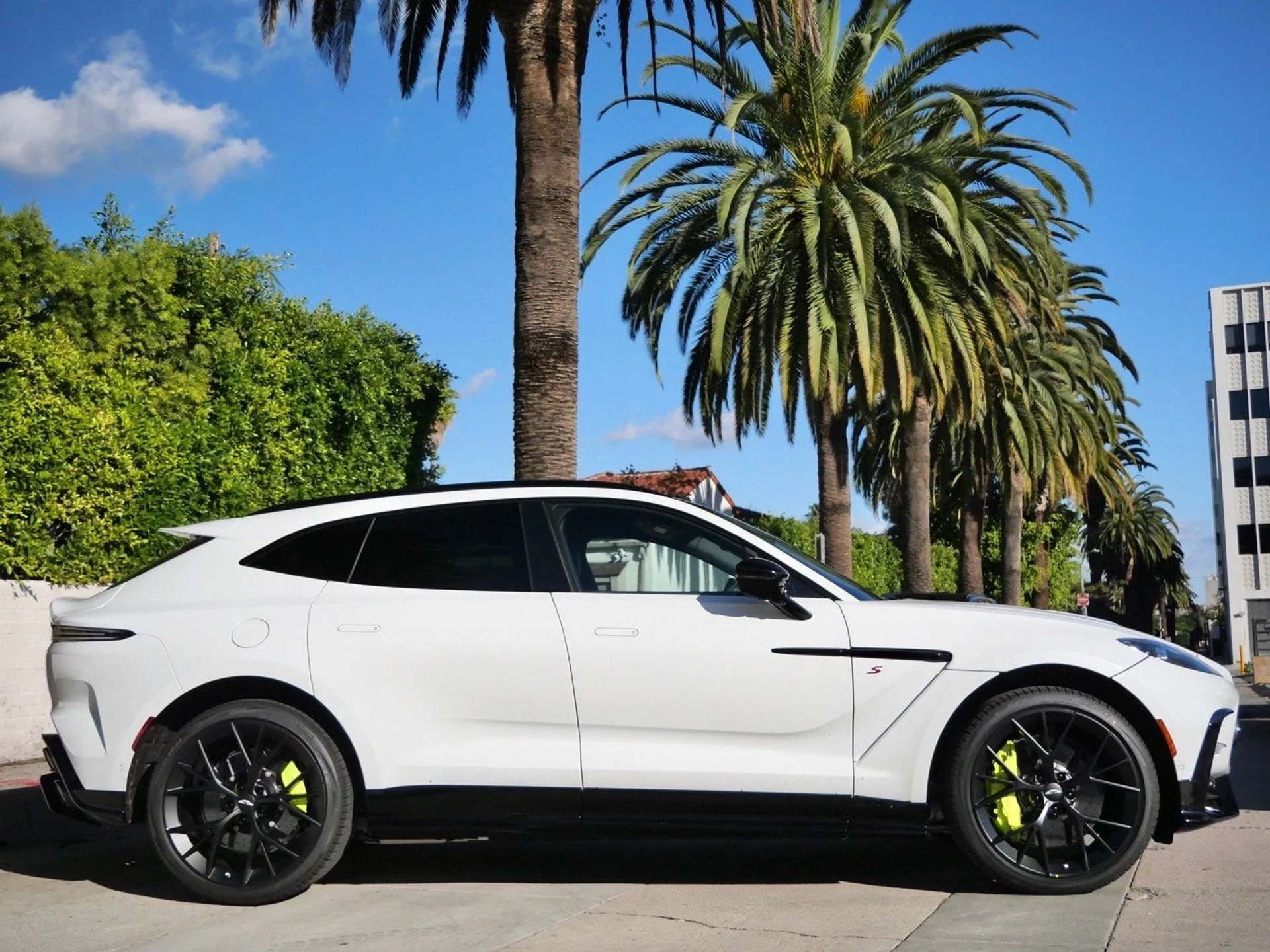 mph014_619476400_f12e5b9480617a90e60f2a04f185de93x_728e446a6a