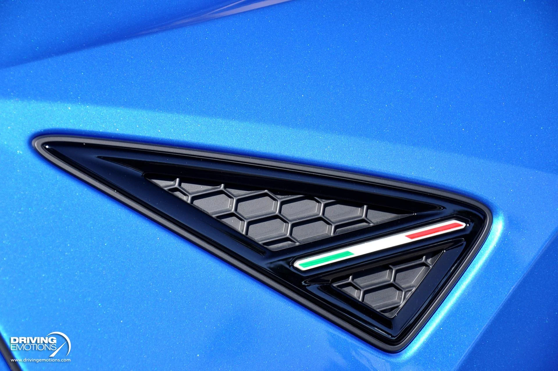 mph014_633408537_801_p15_l_ab97072f1e