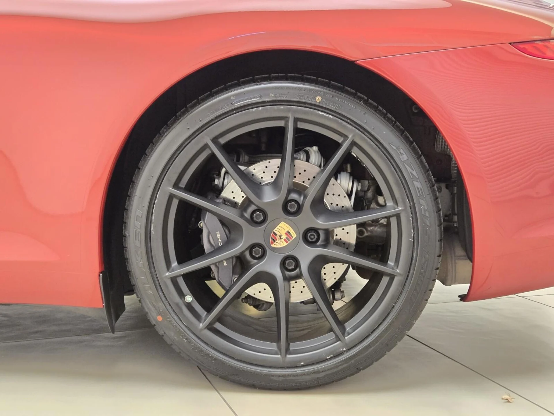 mph014_634174828_Used_2014_Porsche_911_Carrera_1777355646_1e6a2fd22a