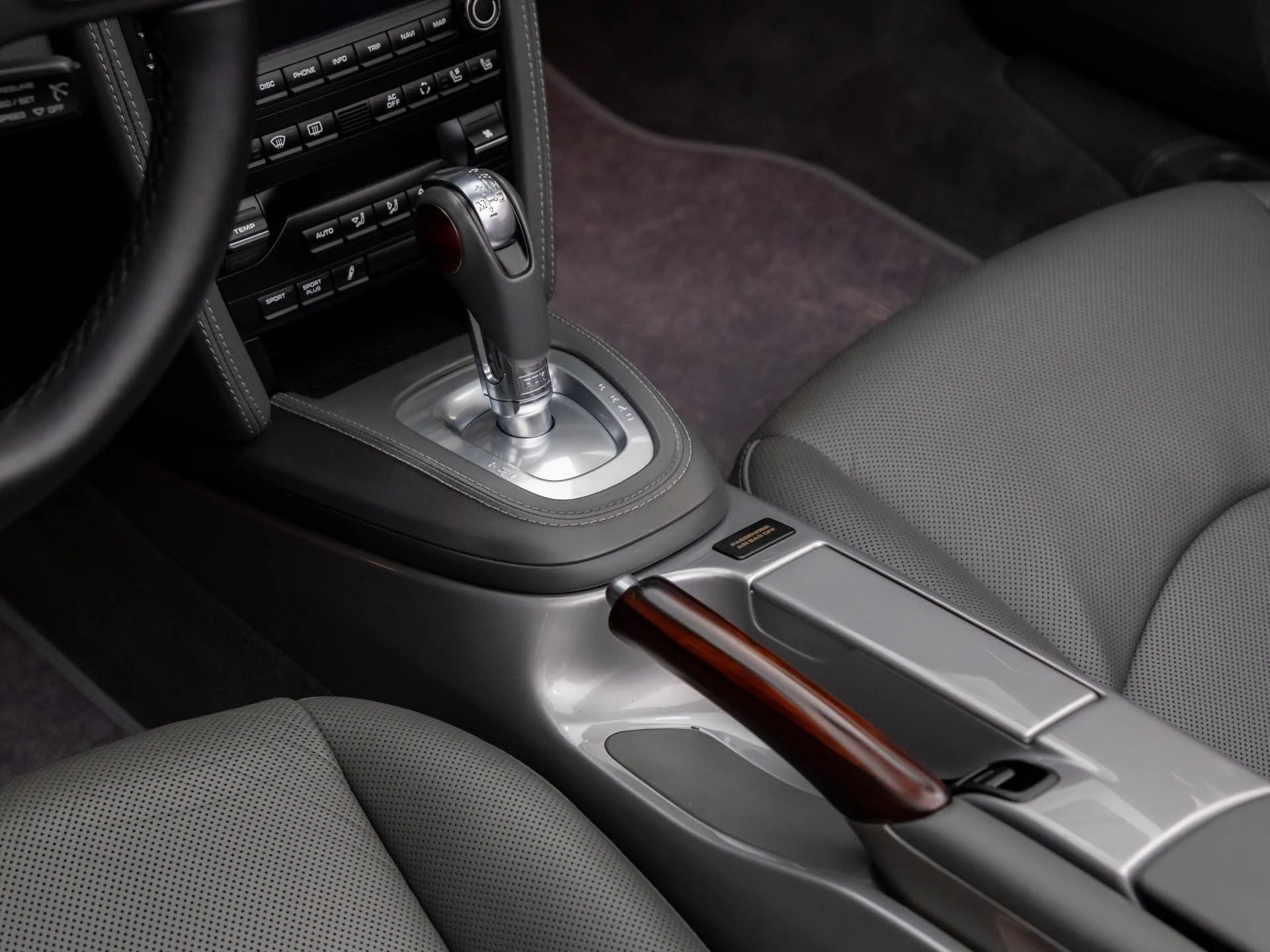 mph014_638533353_03a59196c03a450cf4d2f931ddb8a37ax_793126368f