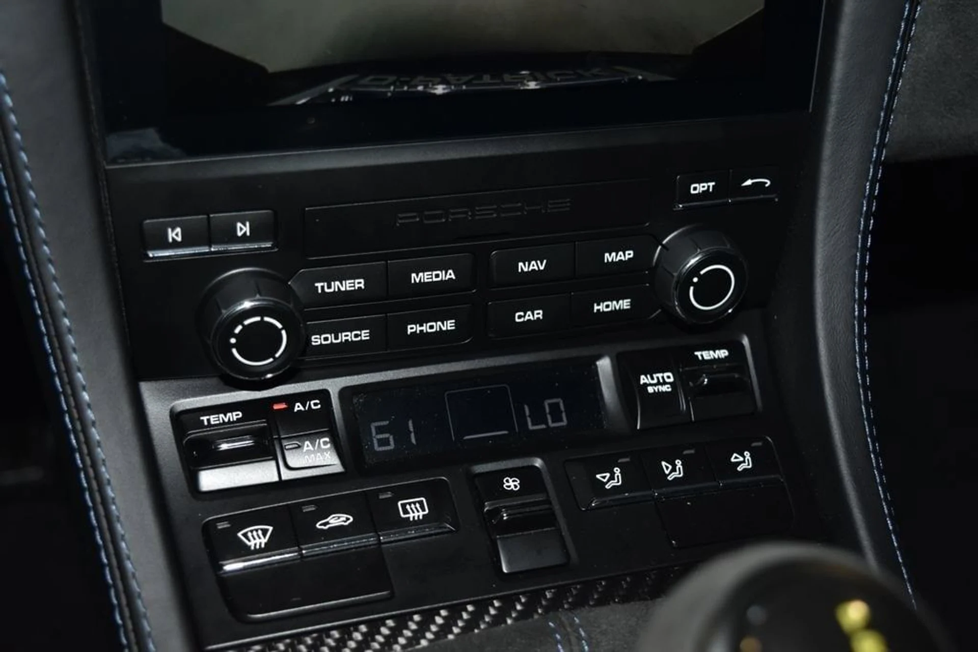 mph014_640025981_a8007a2a8a5fe53cac3e41ad22bb8ec7x_75c9b9be77