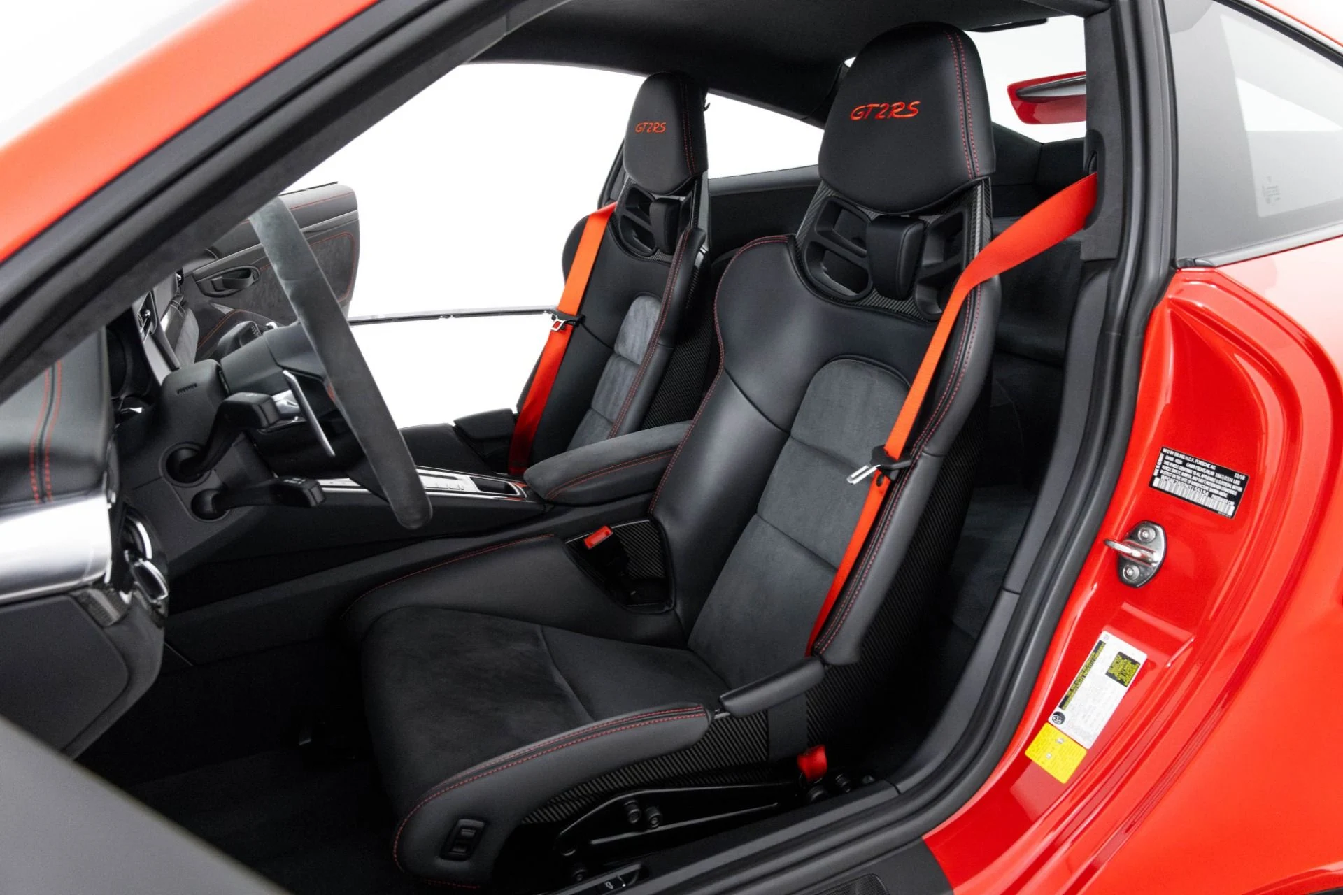 mph014_64179185_Used_2019_Porsche_911_GT_2_RS_1761868468_9492d4f20e