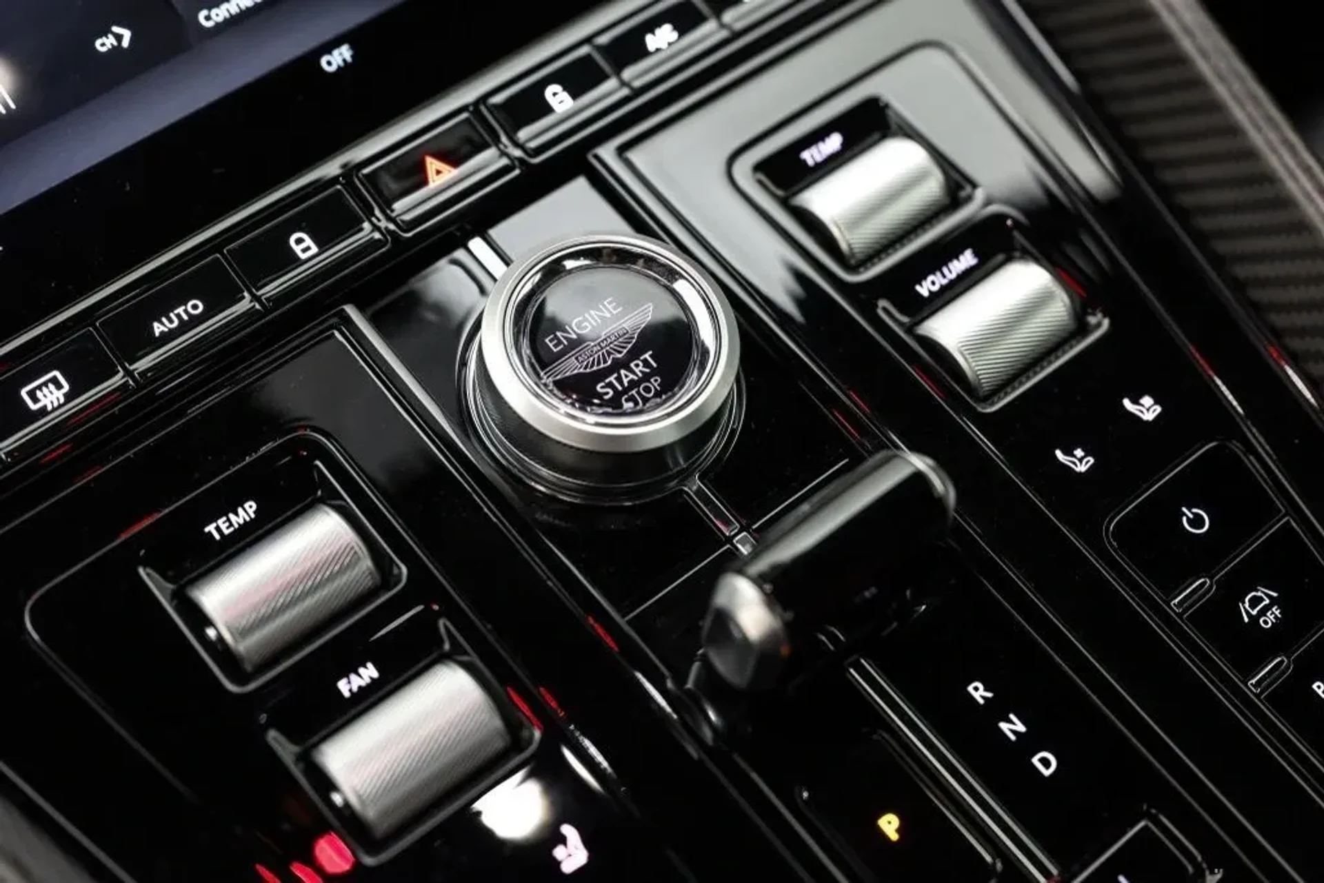 mph014_642130995_5xc9c3pebz8c3lpzk9otqn7m1khs_f2a5bce605