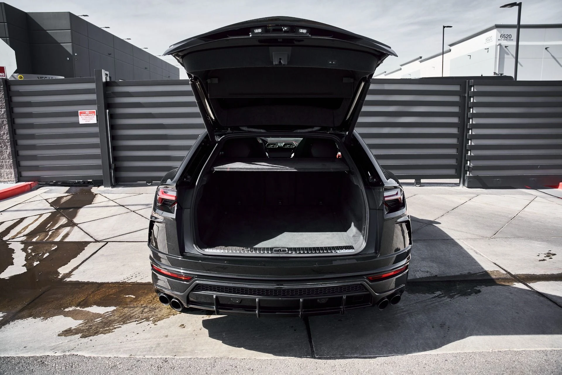 mph014_646216949_Used_2021_Lamborghini_Urus_1771987842_0af4c22f12