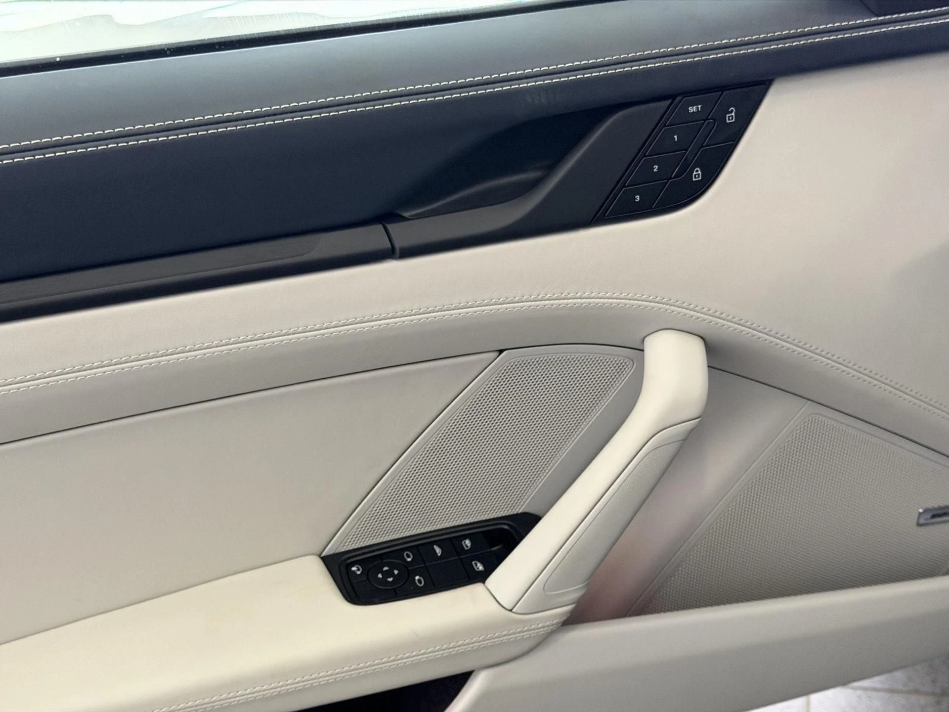 mph014_648061367_384a3e13b0f8863349efb05785b7dbecx_7d038fdc11