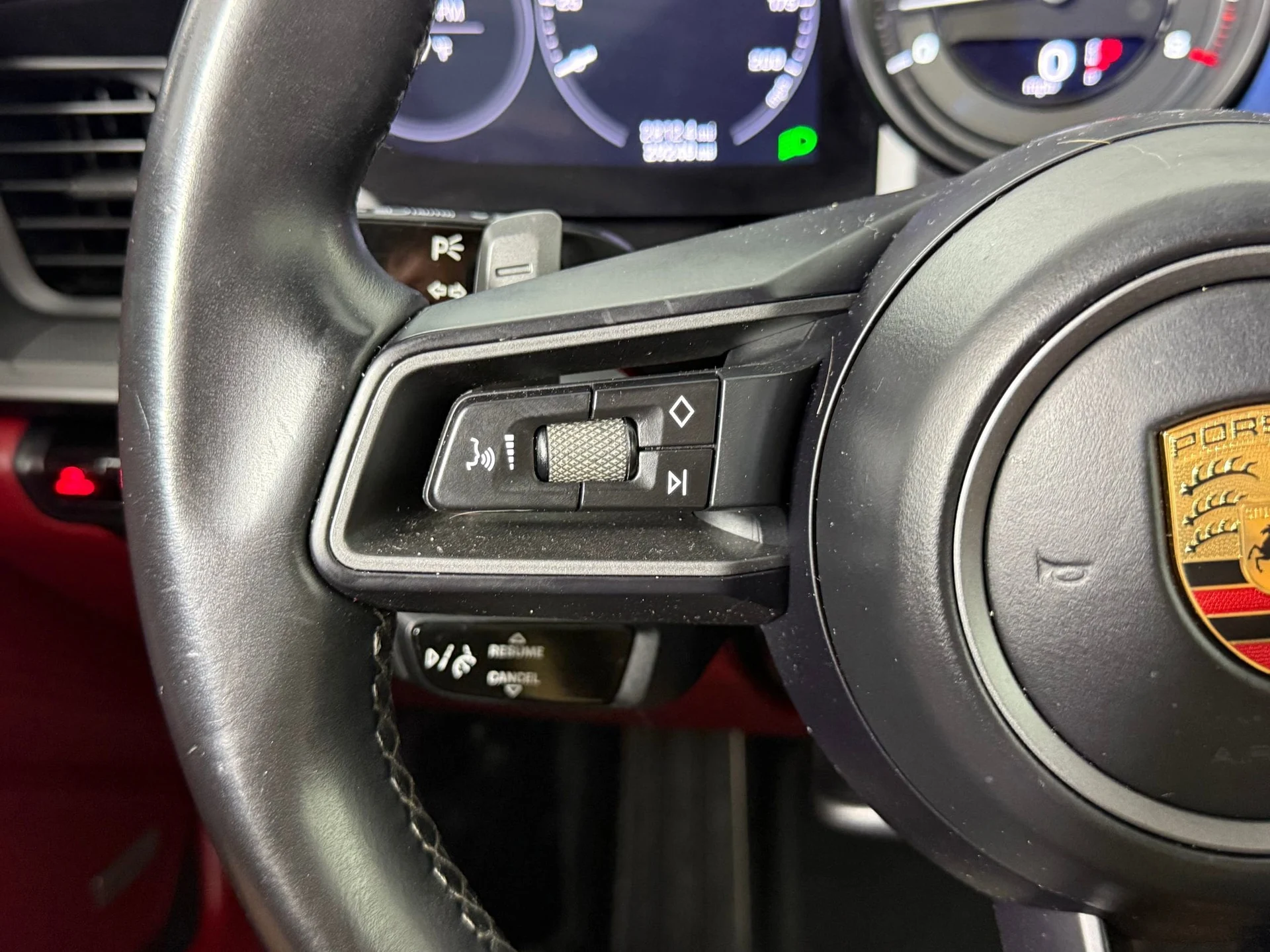 mph014_651635711_5683276ba6e121e3d17618c455aad985x_50b65229a9