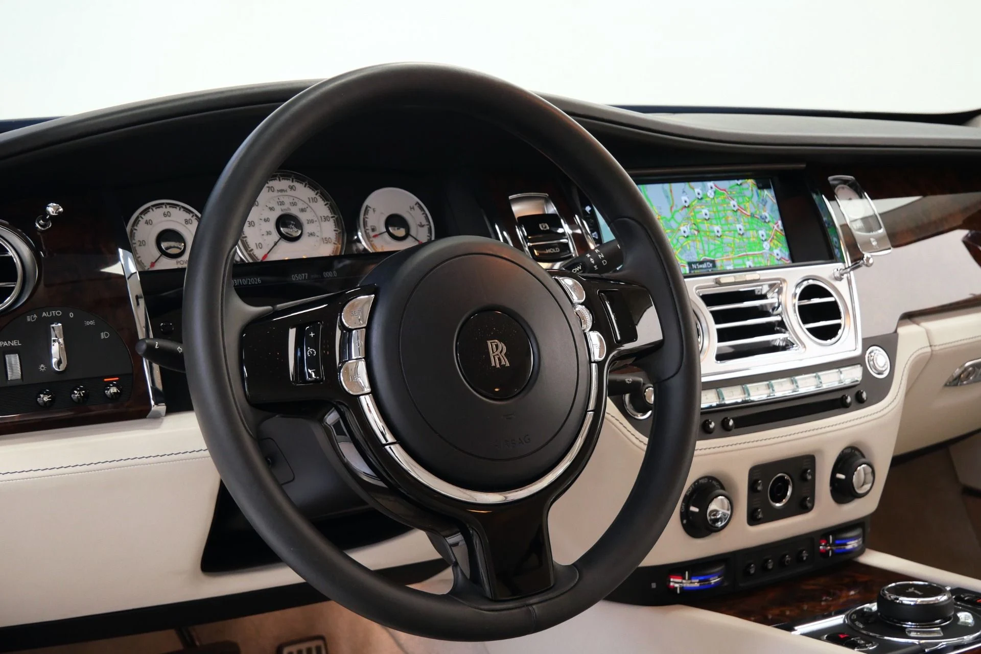 mph014_65379609_Used_2019_Rolls_Royce_Wraith_The_Wraith_Package_Starlight_Headliner_Surround_Cameras_1773246282_08a3d8afdb