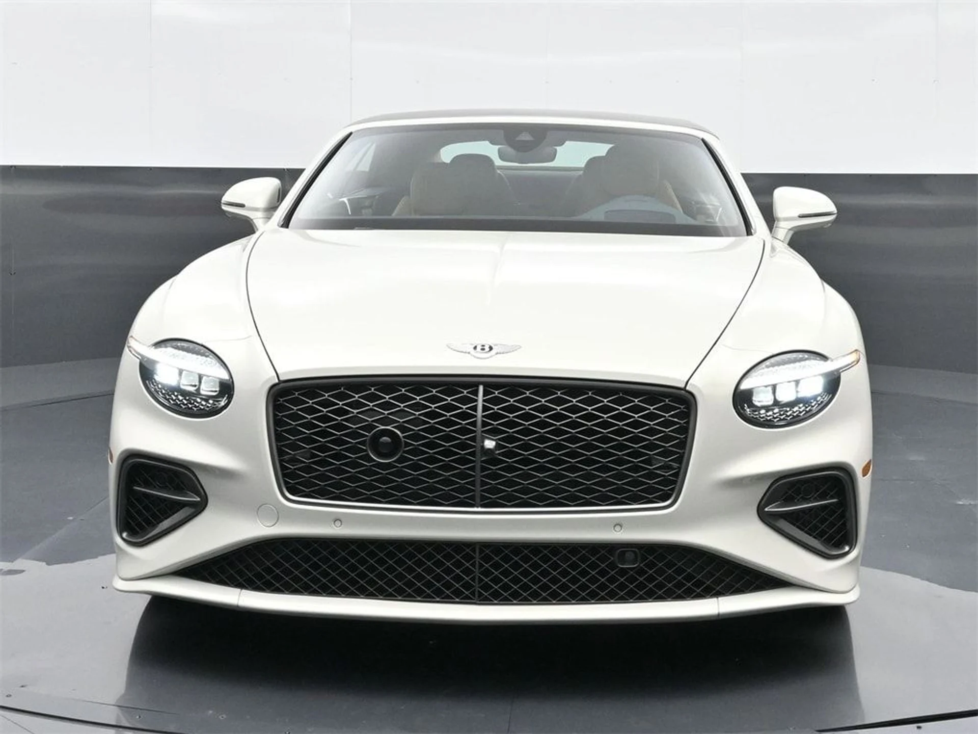 mph014_654762112_dc82cdf14eacf0418c4d15d6924bc9e2x_bfb7a929b5