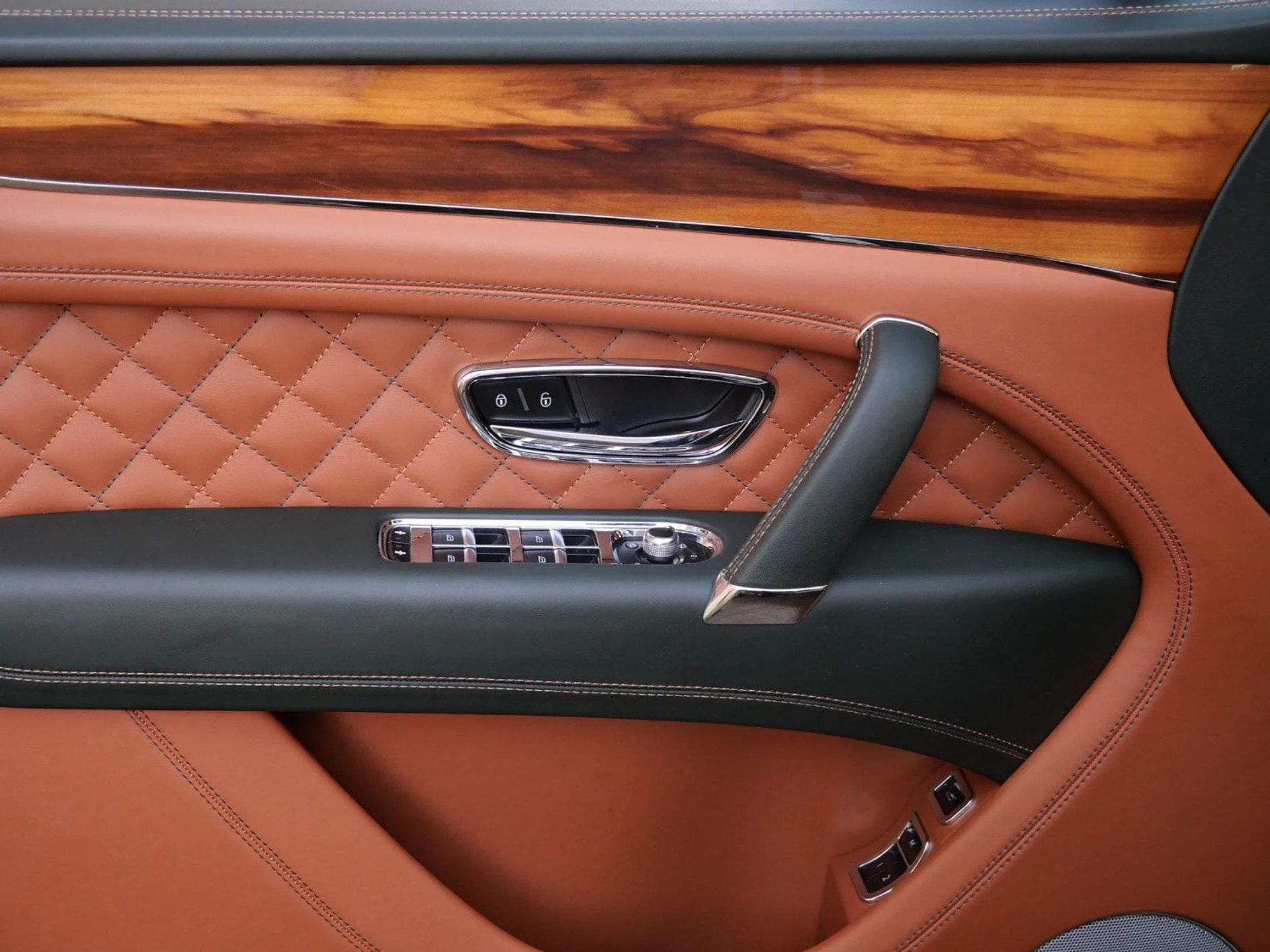 mph014_660031938_dd4a70e6c7c14558a0070c87511b5ef4_7dc3dfb279