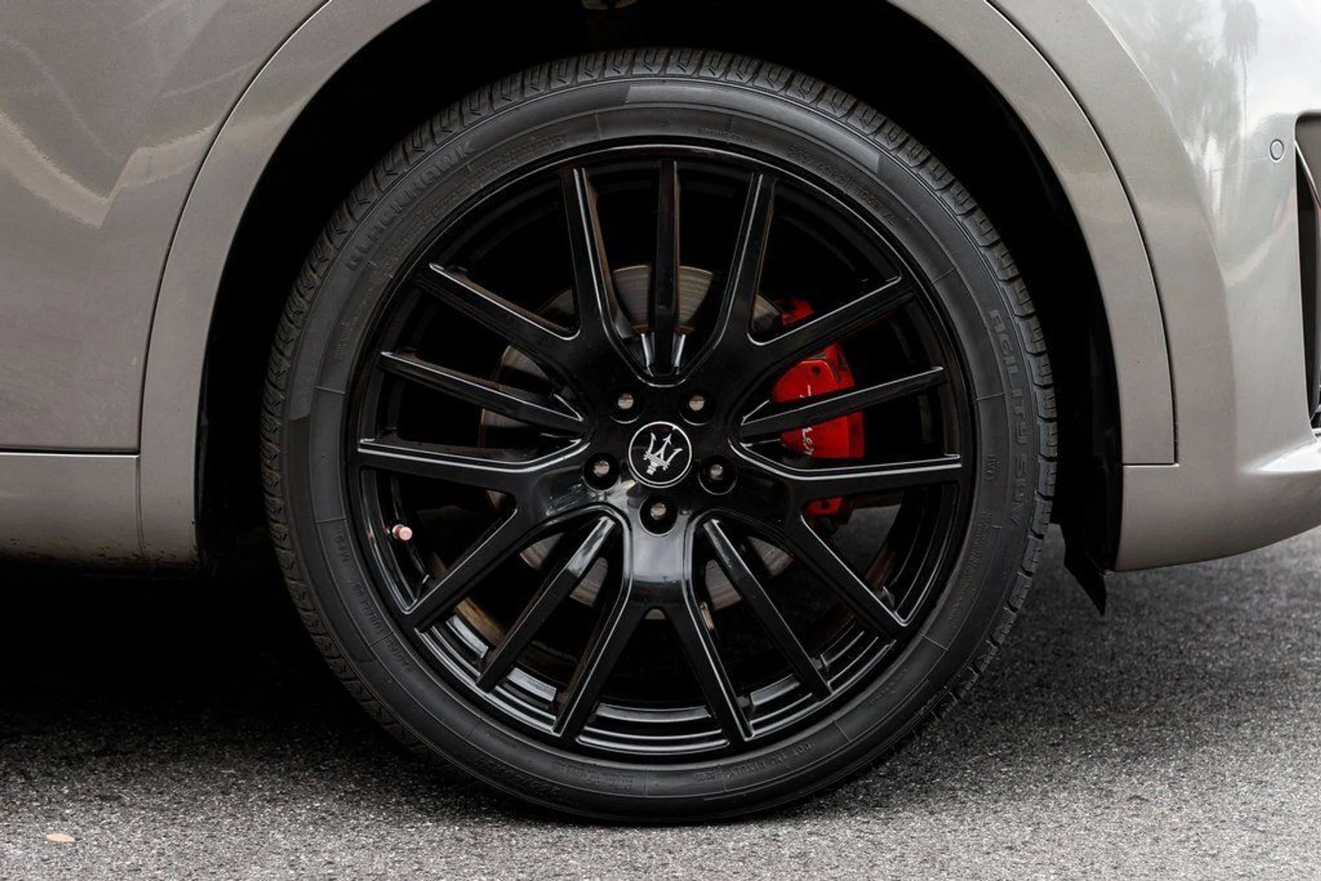 mph014_662333241_f55081c284b48c18db0c7288698c4871_228985476e