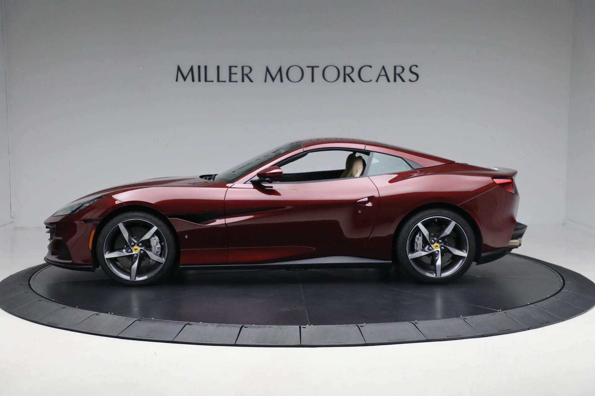 mph014_662627421_Used_2023_Ferrari_Portofino_M_93c86073f1