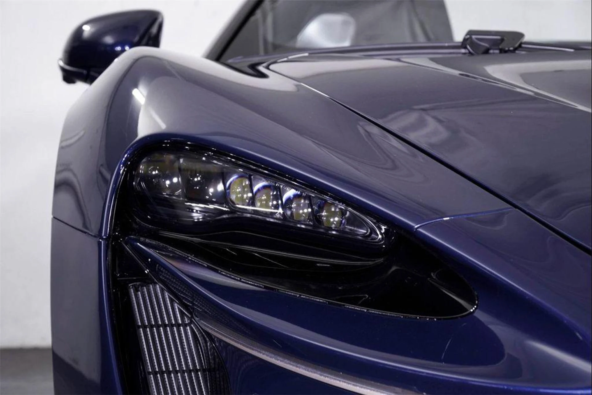 mph014_662676488_i_K3n2t_Wc_NF_0_7r_Hh_A_Ak_Ky_QF_5d_Qo_81dc188323