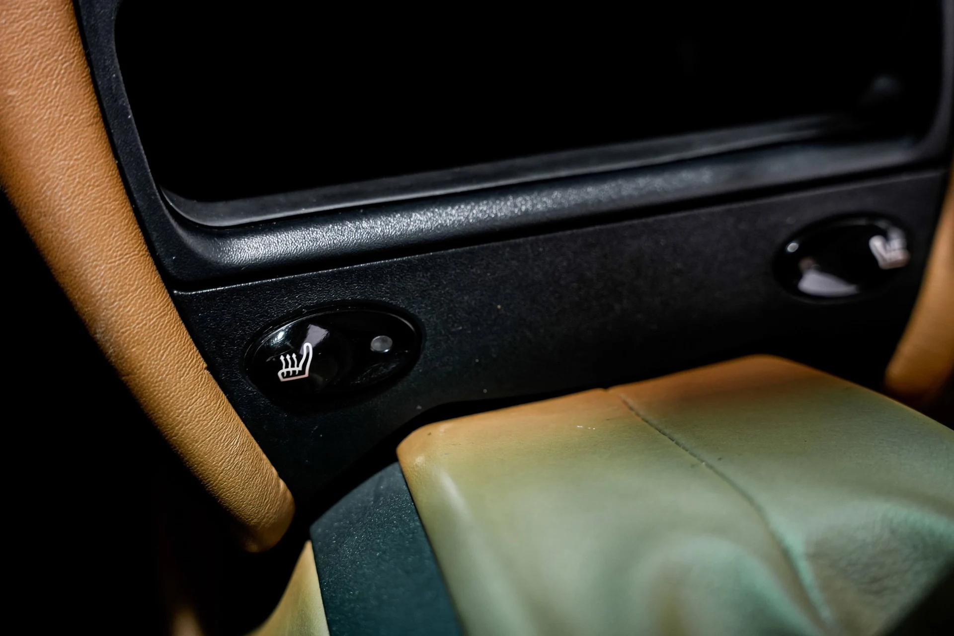 mph014_664076345_f4fb60aec6d09e4fcc56a2b0bc81aa50x_5a1b6f303f