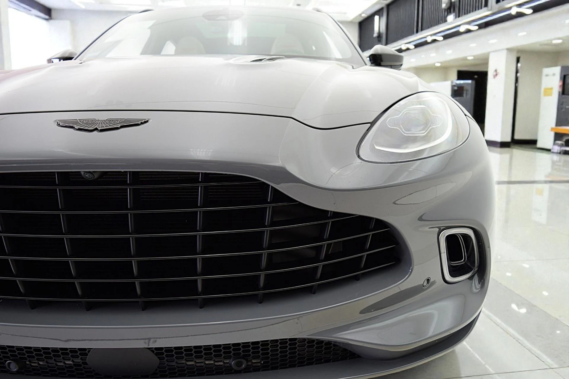 mph014_666536632_Used_2022_Aston_Martin_DBX_340d1b8cef