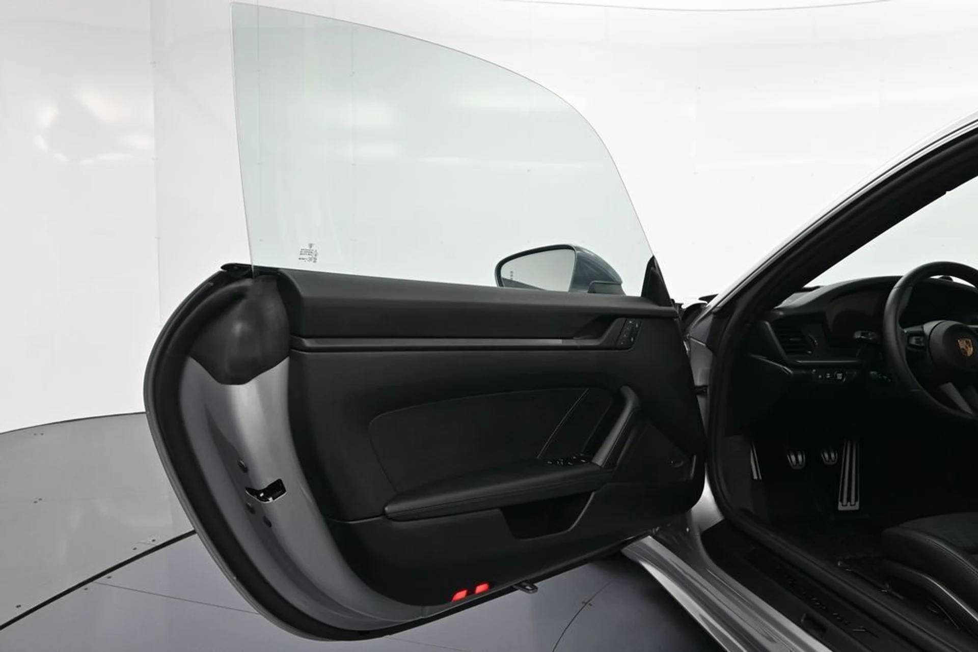 mph014_667585743_91f36f0adcd7c02d5e91d7681f677d2ax_f1b7839a80