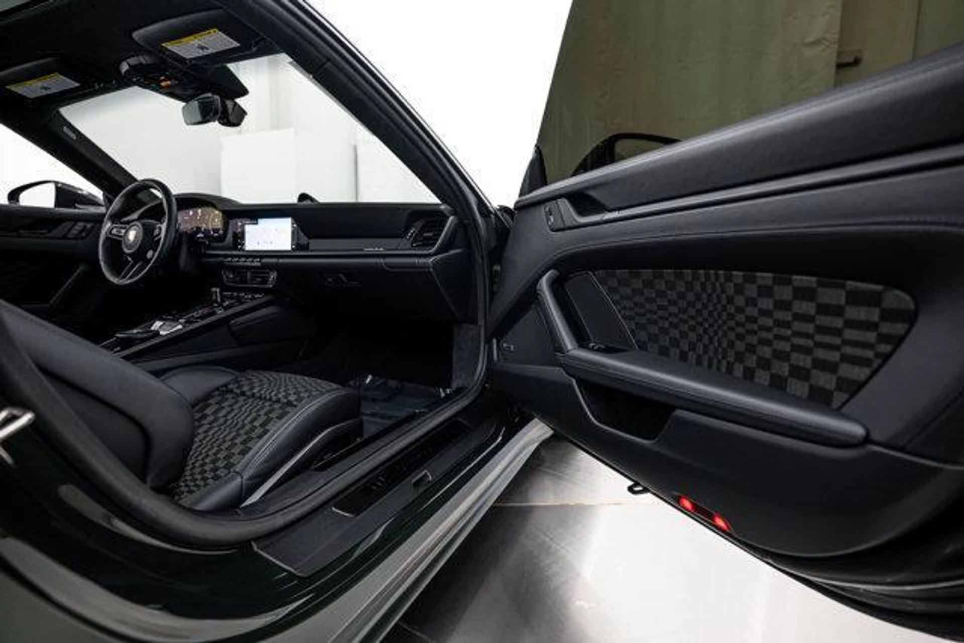 mph014_667716239_11a1bp8_Rg7_VL_mz1a_EV_Spp4qr_J4_9eb5cb0136