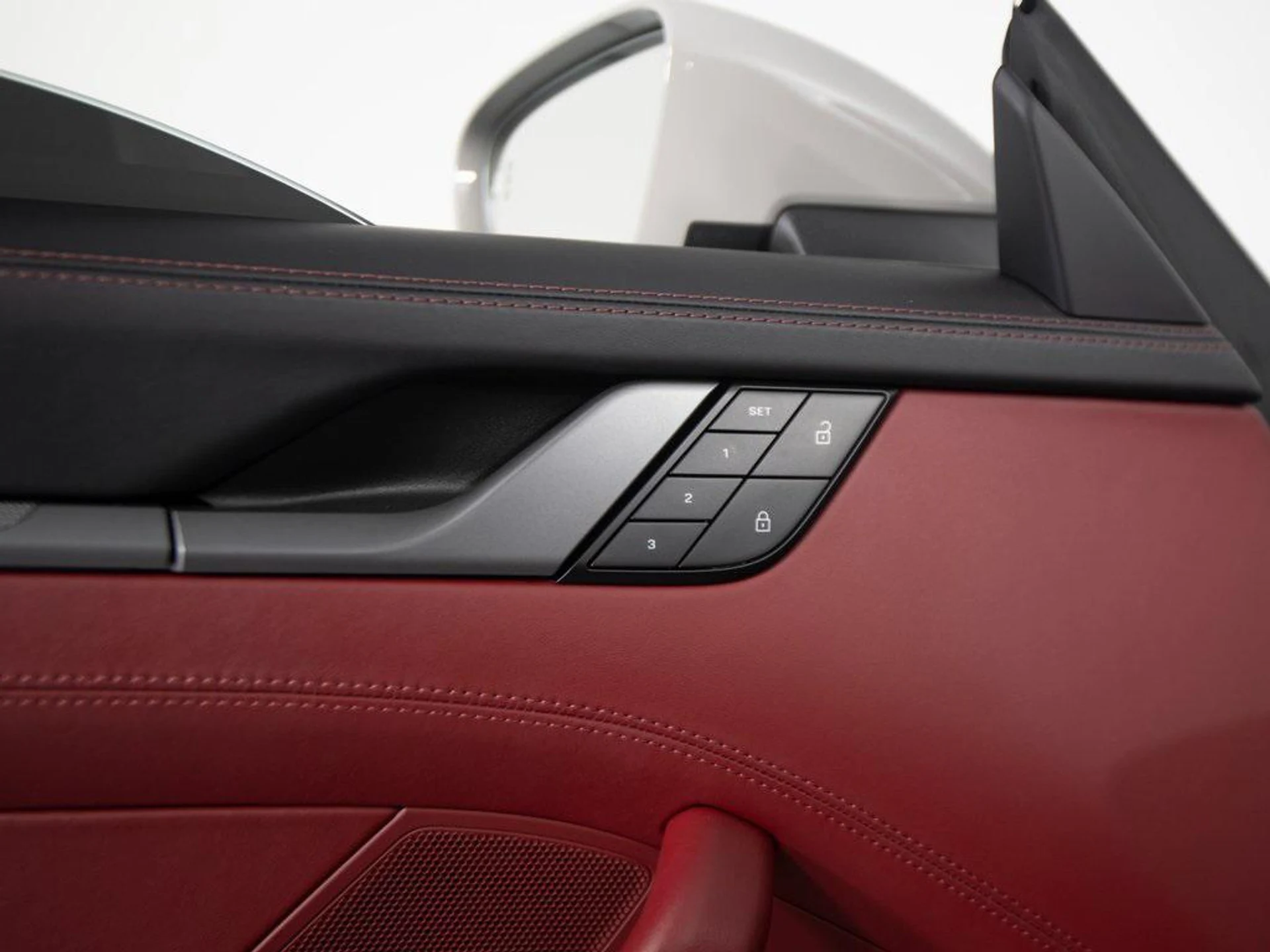 mph014_669051729_Sb_GD_s_Kb_W9y1i_TB_1x05_T_Itv_Nz_I_bb82a01cf0