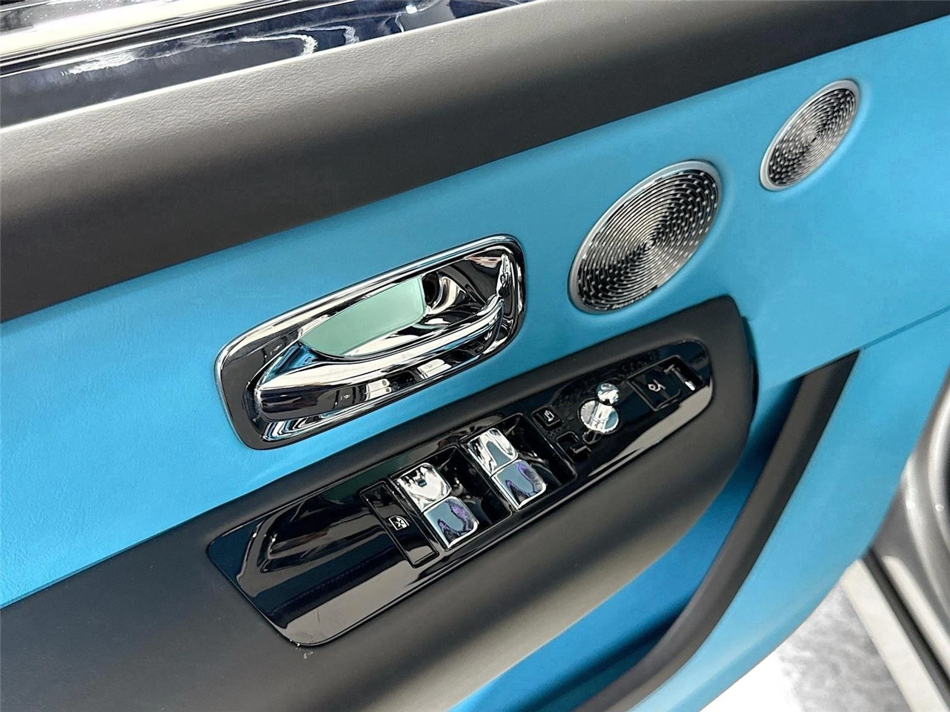 mph014_669926971_4de6c05949433c9d86b39c607f18e676_0e2c55c539