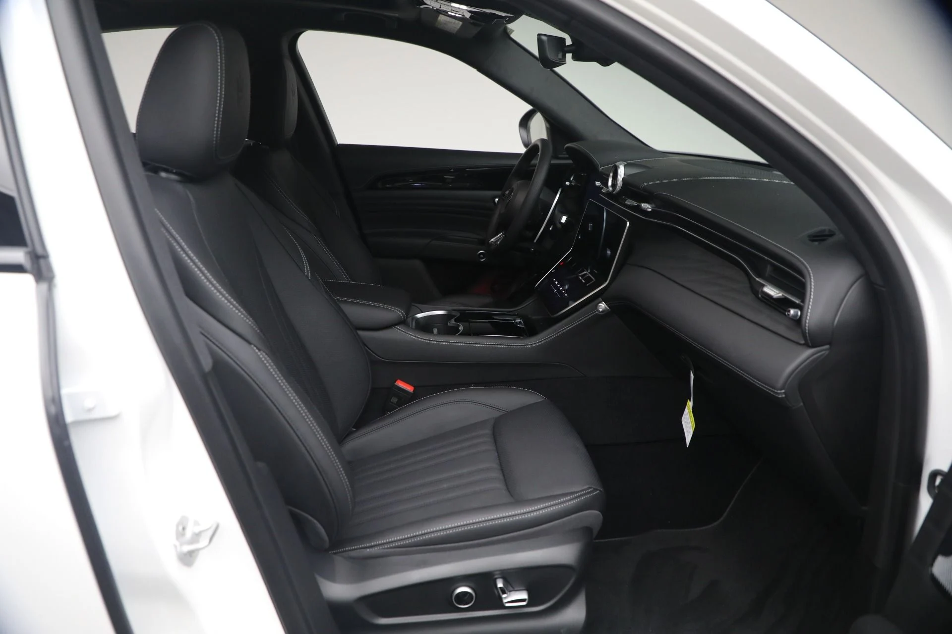 mph014_67080001_New_2026_Maserati_Grecale_Modena_1768494462_97d3bb6c82