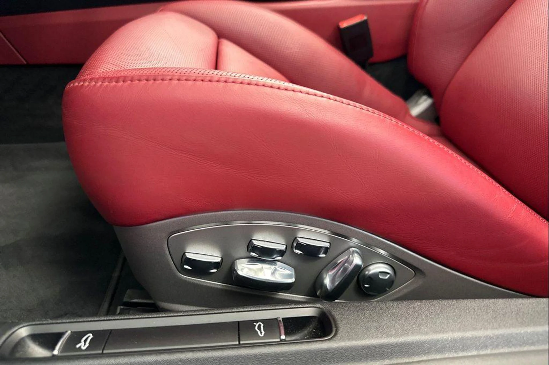 mph014_673930407_z_VIFE_1_J_Sl_U_Pj_K1_On6a_S_J8_Q1x34_5694f09254