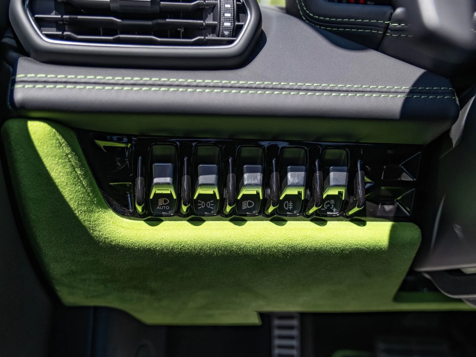 mph014_68705435_892638a6401dfd66e0a9ff9da9972661x_13c3e1b7f2