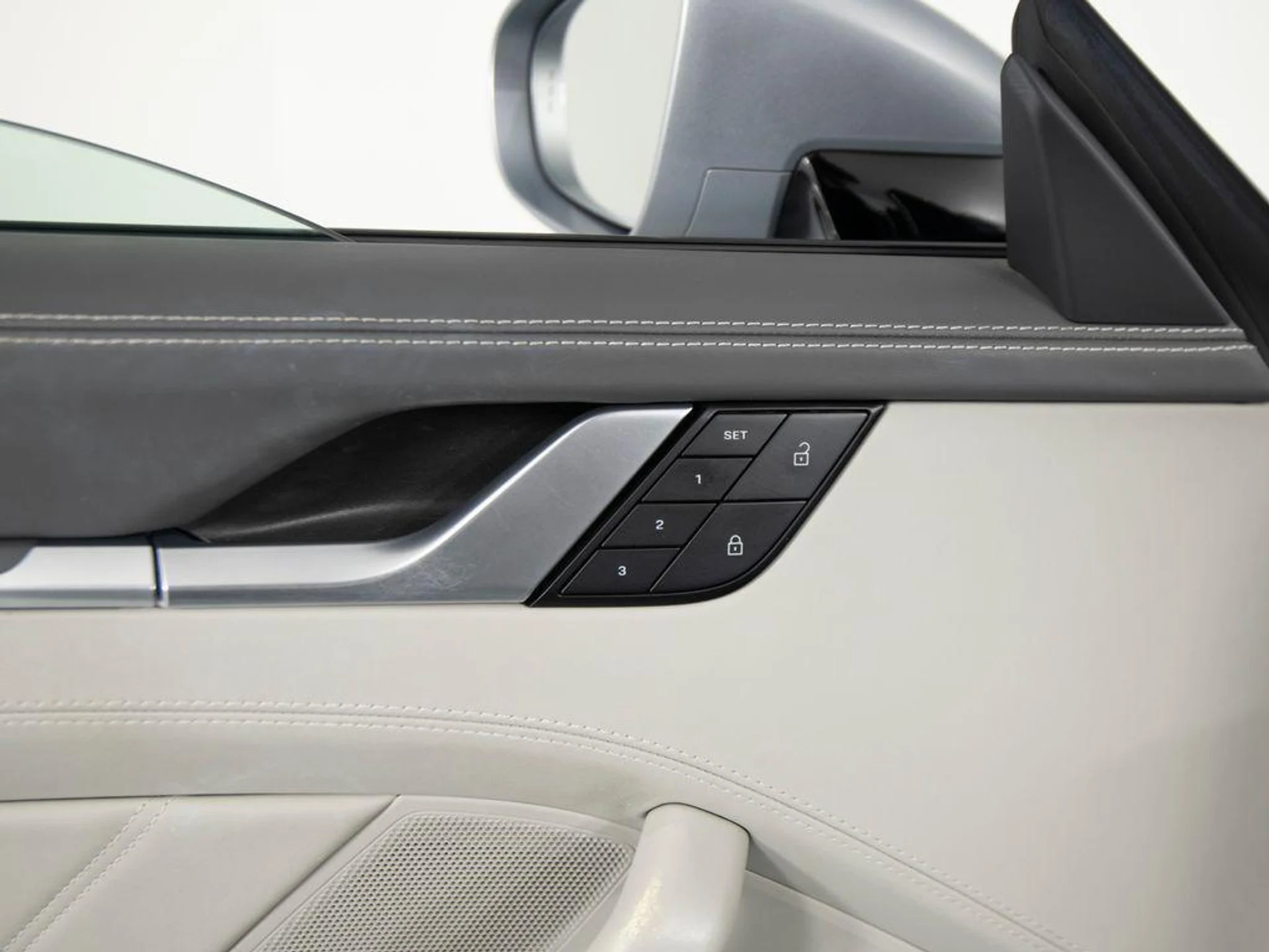 mph014_689770051_We0d_Vev_R_Zt_Upgl_Ivgt9ll_D2_F4rk_ec3e741cd3