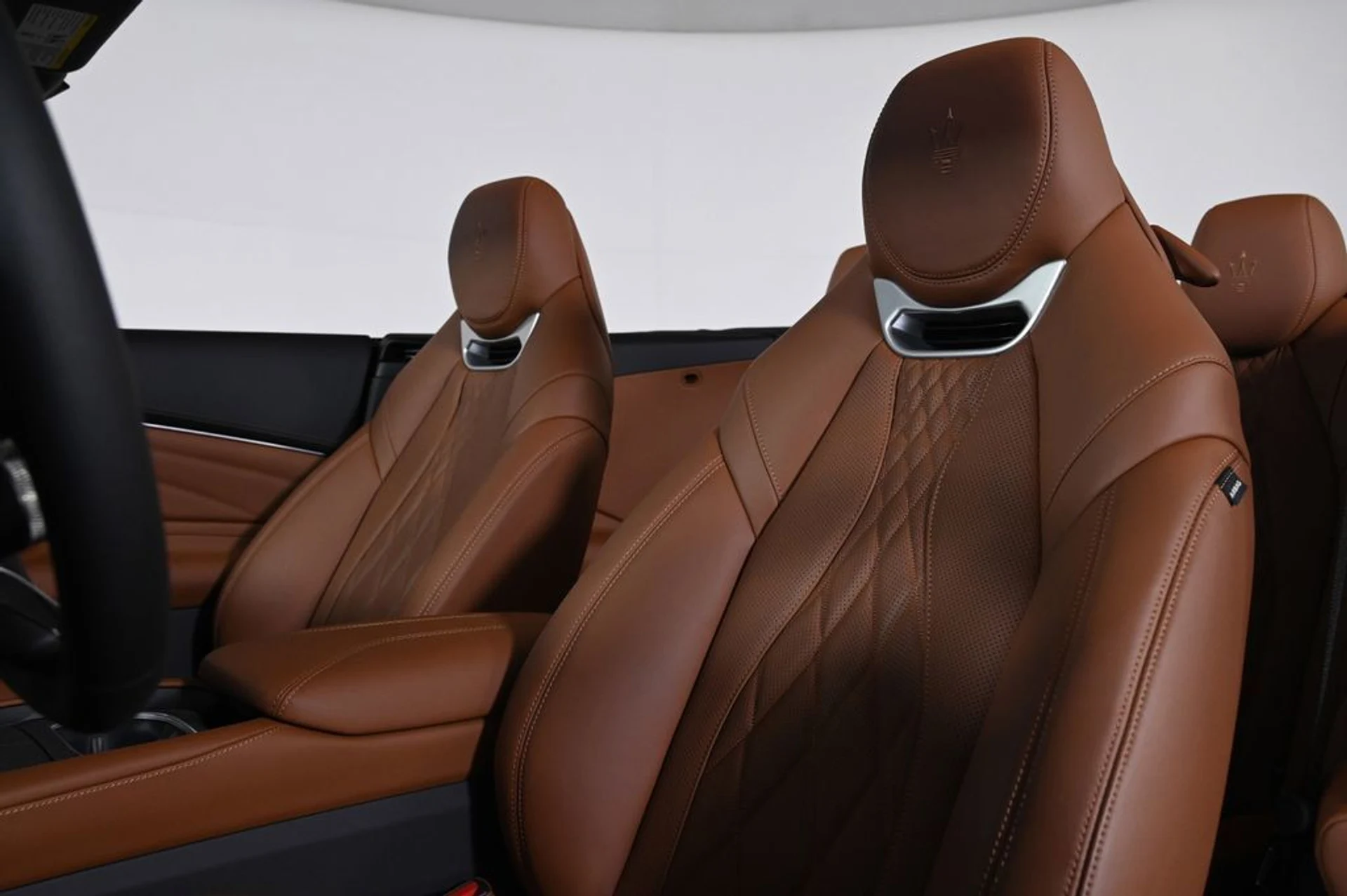 mph014_693372272_new_2026_maserati_grancabrio_convertible_11350_23008816_15_1024_de0d876bd1