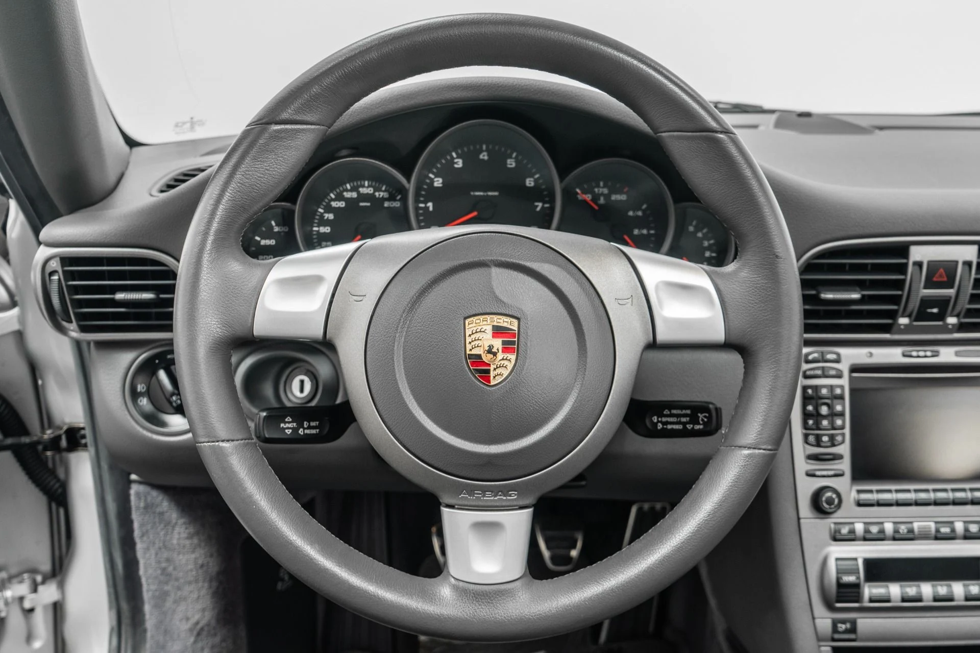 mph014_694155156_Used_2005_Porsche_911_Carrera_1782410367_ff059f3d1c