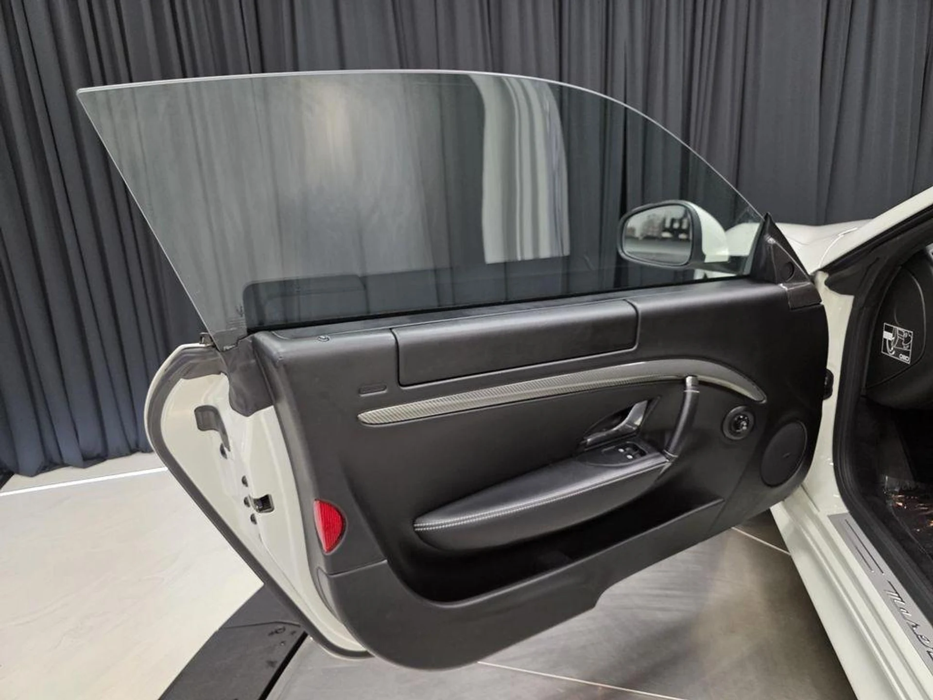 mph014_694277190_r_Bms_H6p_Wdaj_Ao_Z_9c_D_Js0qg1_UI_84cce8514b