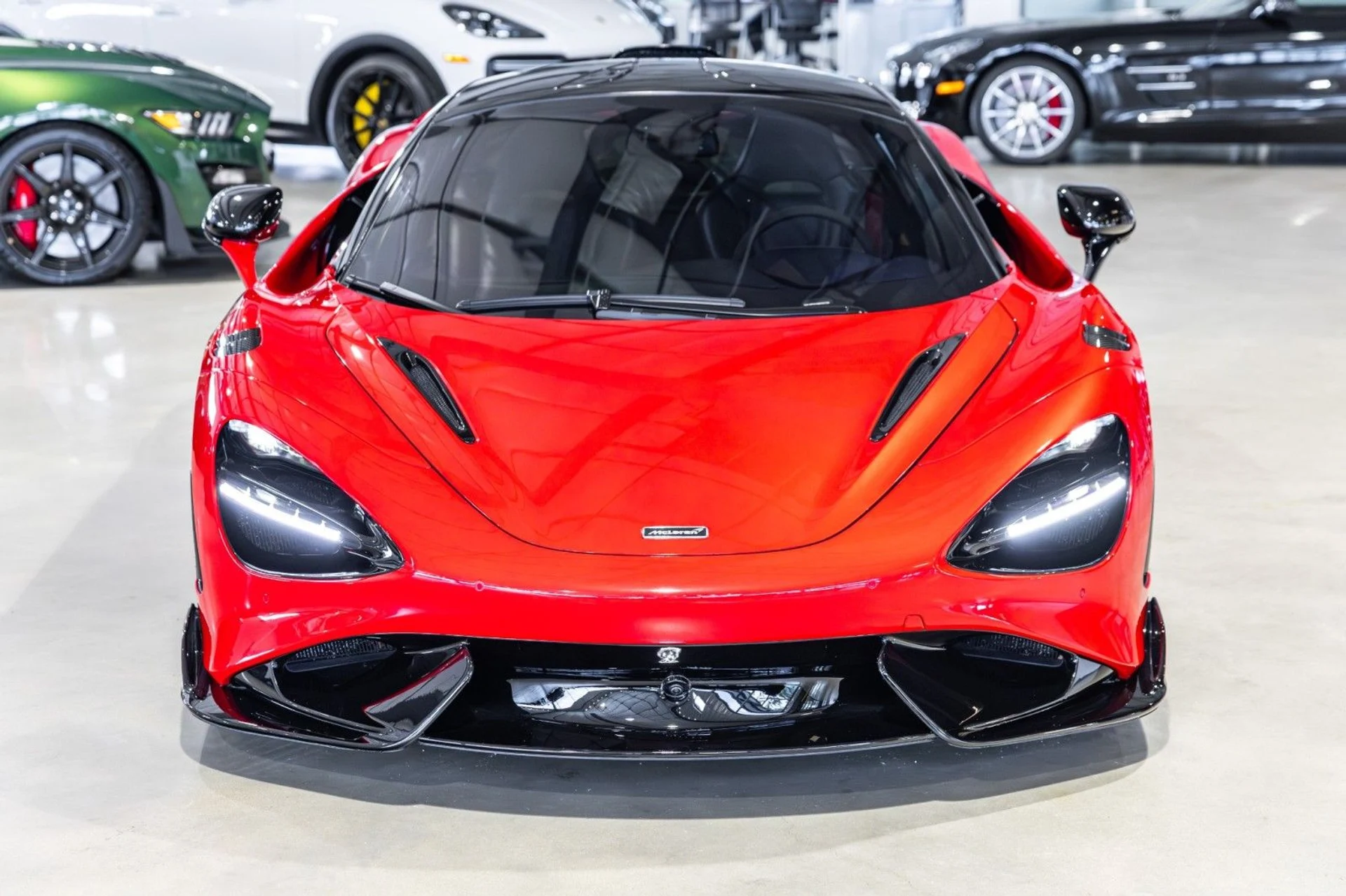 mph014_700383146_Ng_763d936cd9