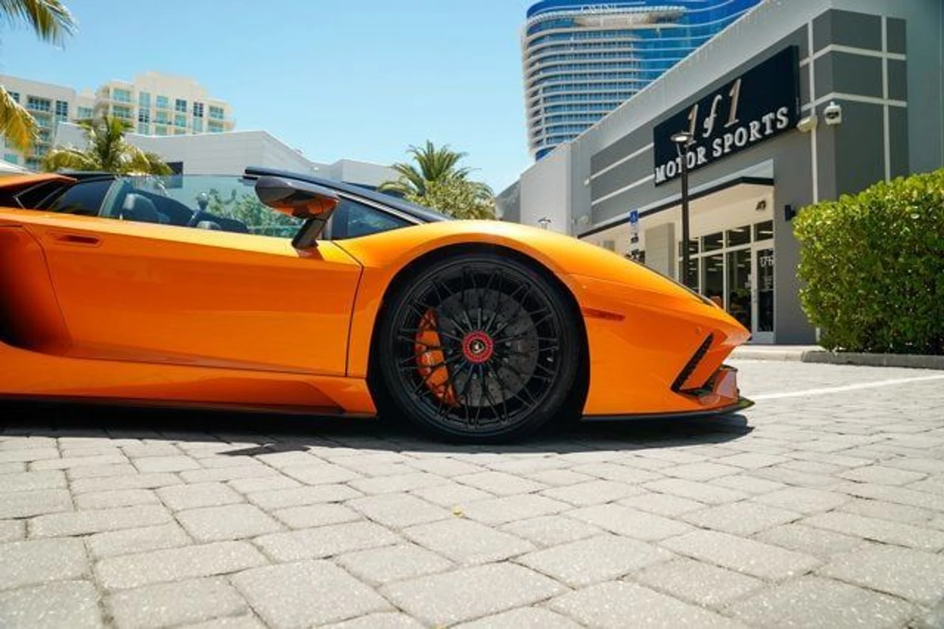 mph014_700950391_used_2018_lamborghini_aventador_sroadster_14354_22897283_15_640_6199da641f