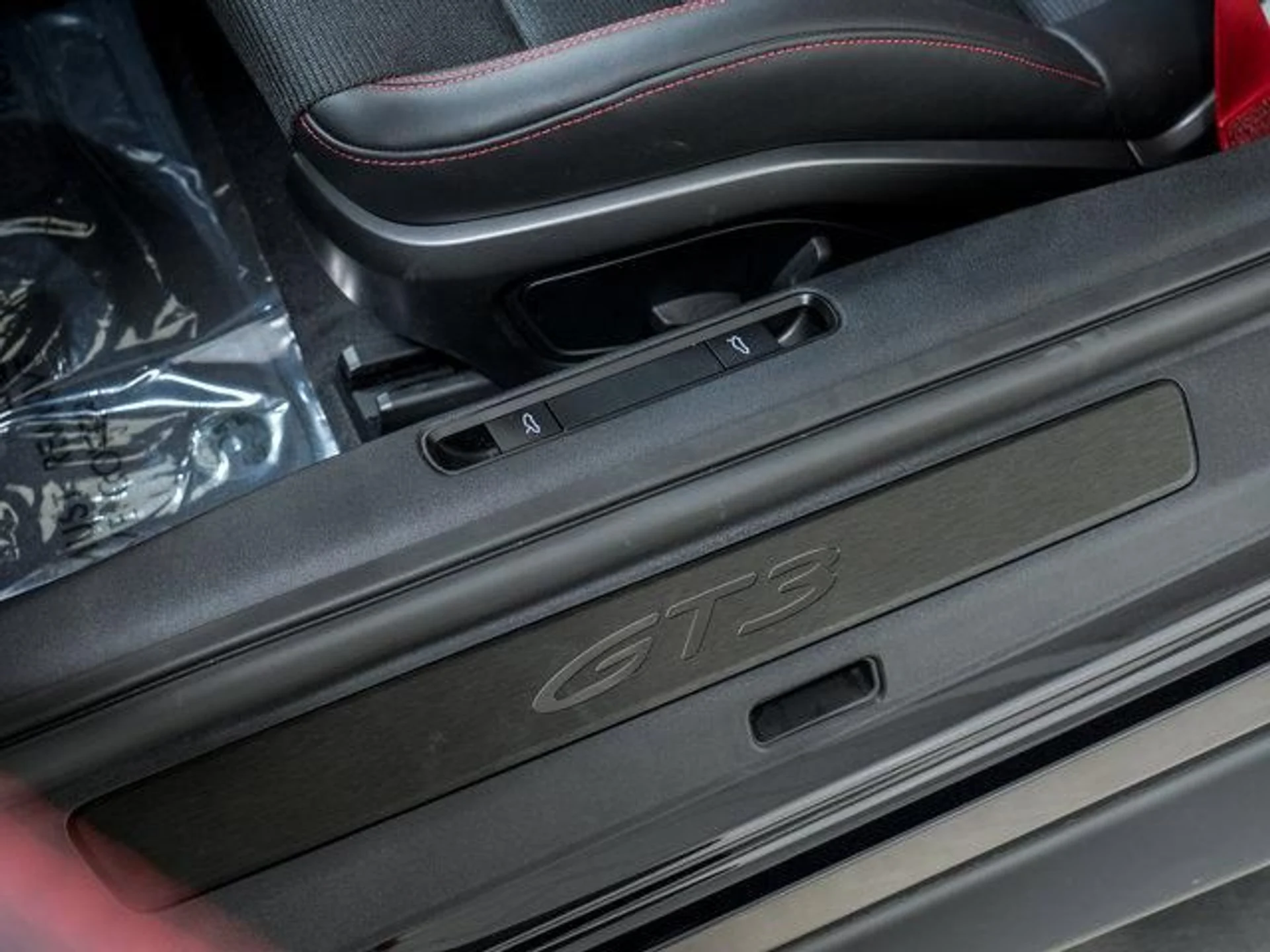 mph014_704870301_yi_GQ_3lb1_Duux_Ol_Qm_NS_Sq_V3_Pc_Sk_38673a2227