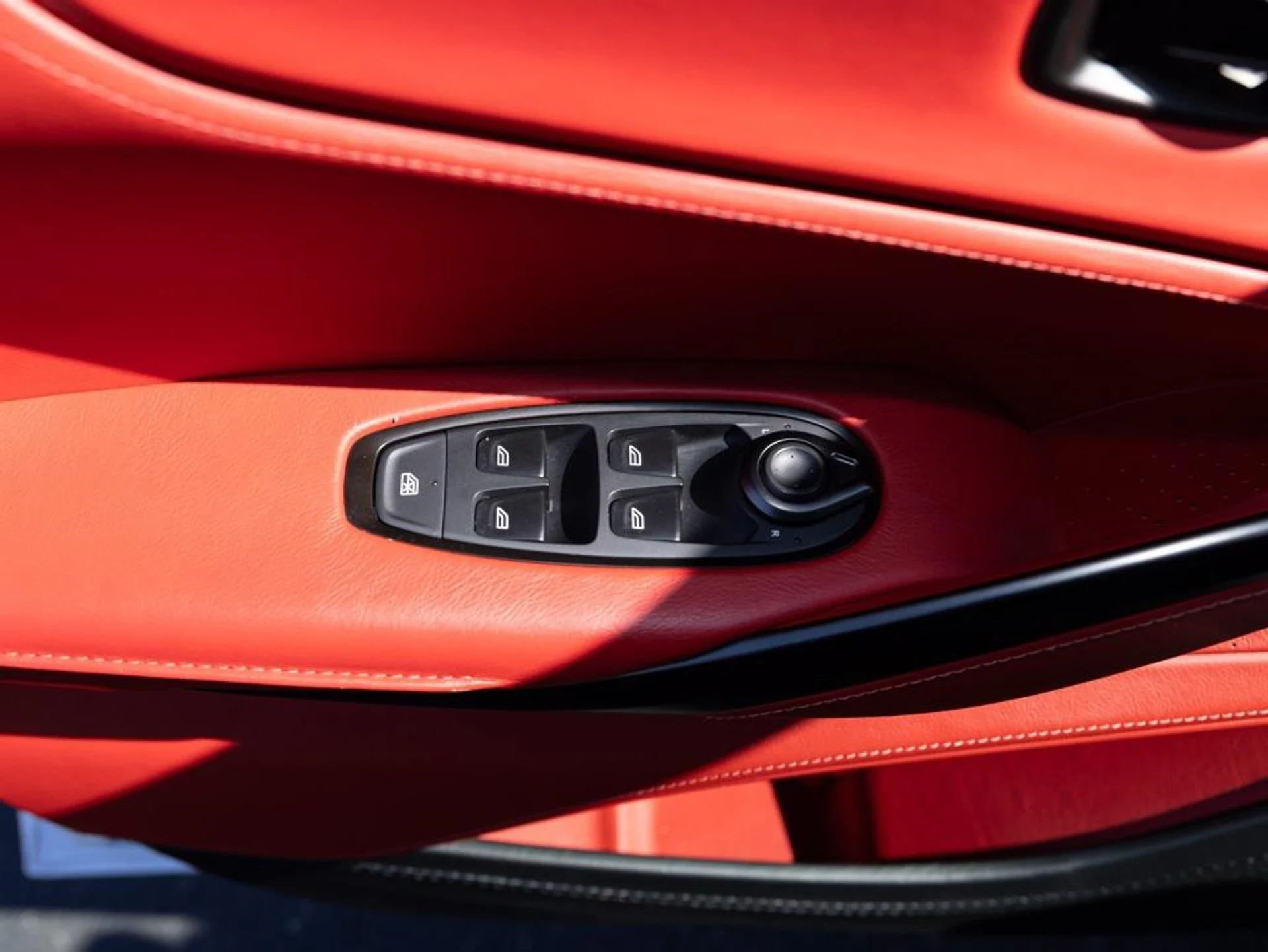 mph014_705082874_408012007_6849ae31bc21500848008b40_0f768ec112