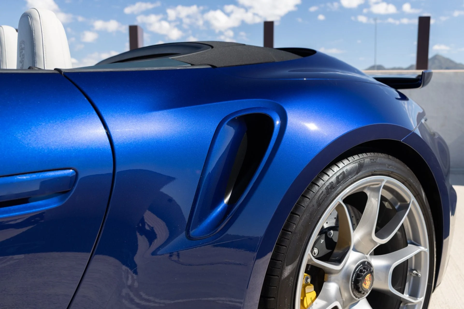 mph014_70777252_Used_2023_Porsche_911_Turbo_S_1792529936_3e08956610