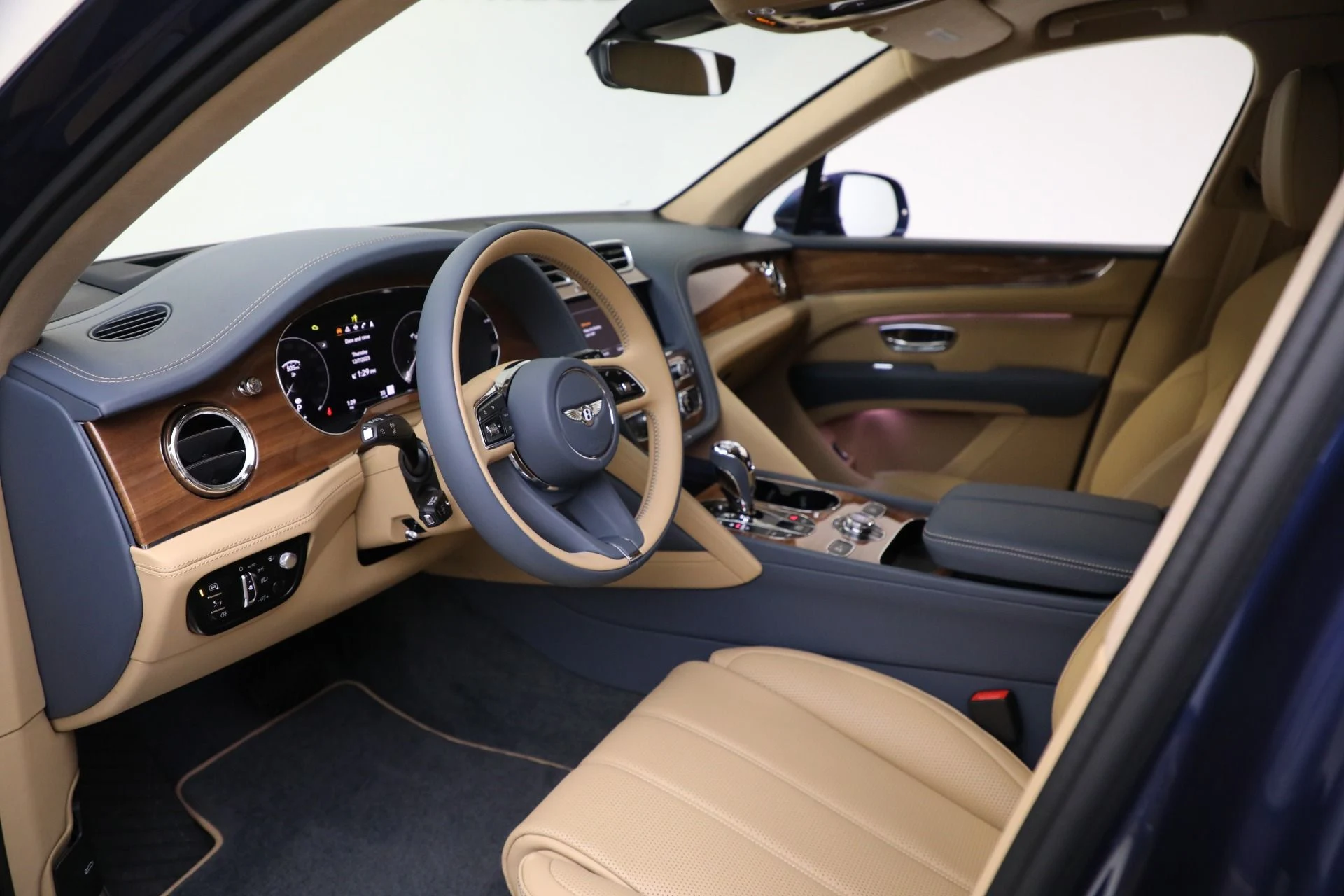 mph014_710181797_Used_2023_Bentley_Bentayga_V8_8d6204938a