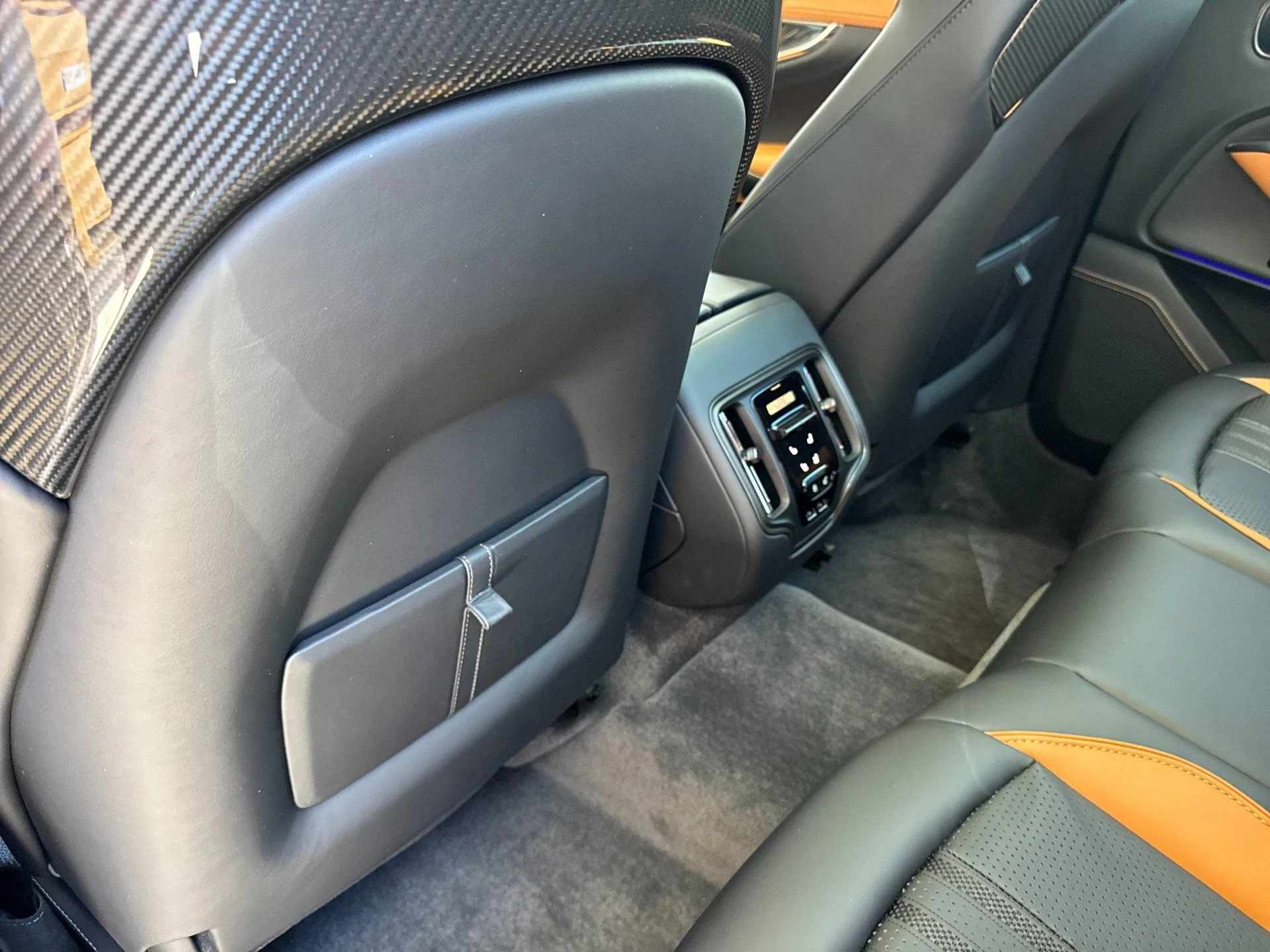 mph014_71101304_New_2025_Aston_Martin_DBX_707_1754468413_2a54772506